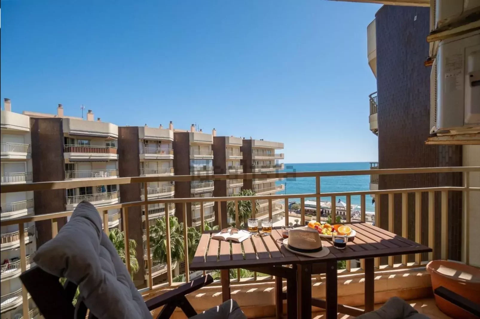 CT 325 - Faro's Doña Sofia Fuengirola - Beachapartment-Terrasbalkon