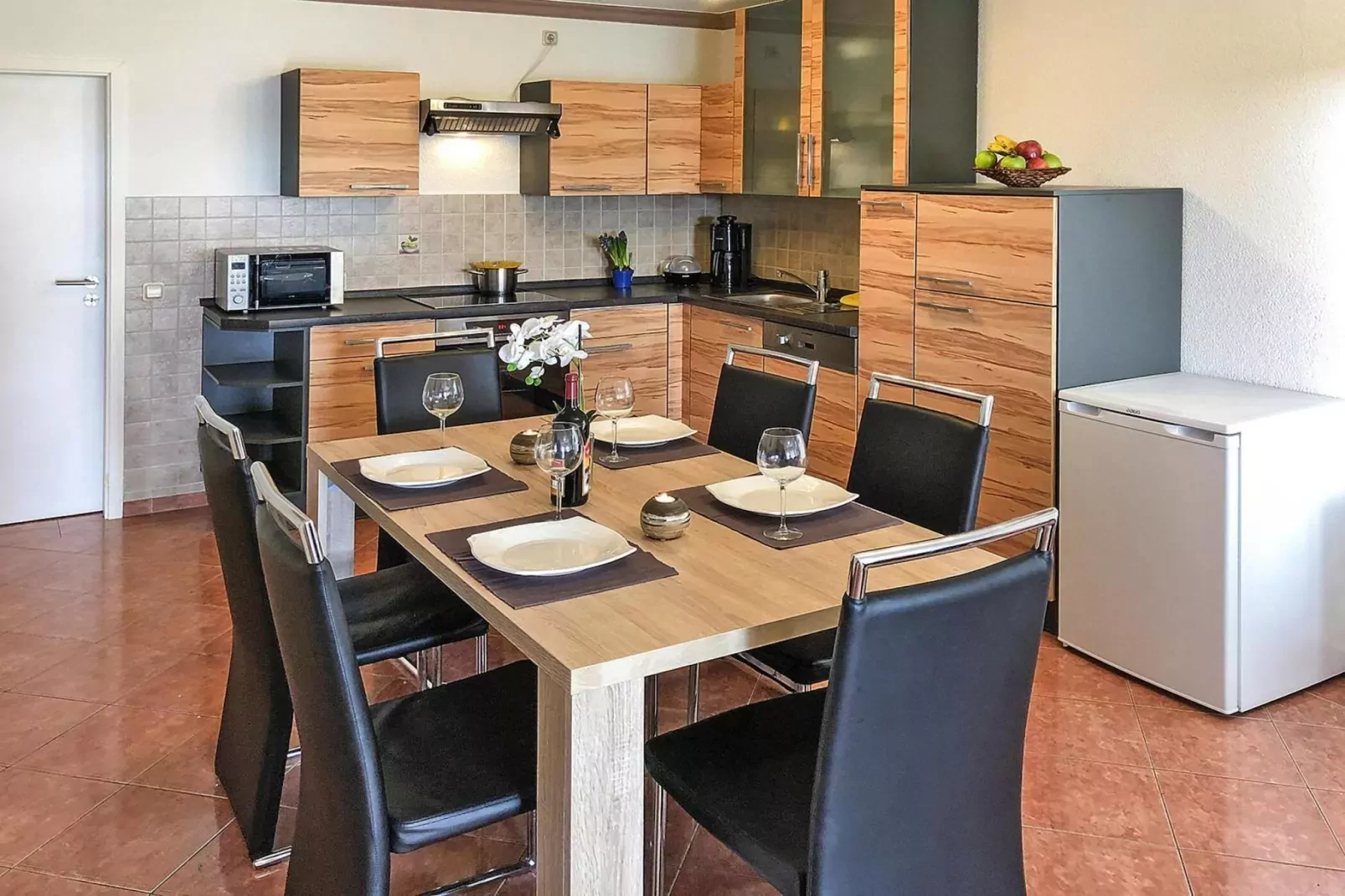 Reihenhaus groß 8 Personen-Eetkamer