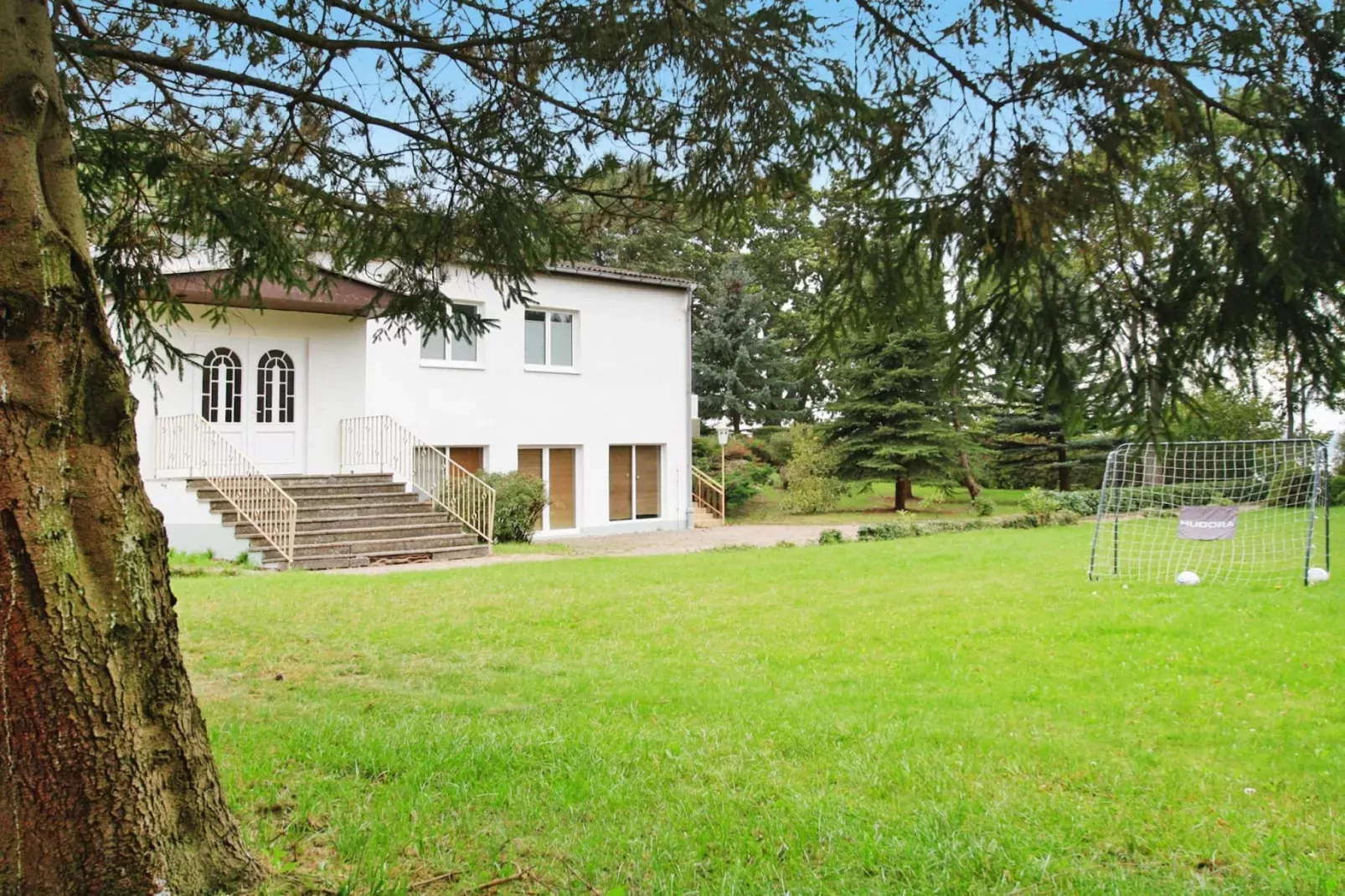 Ferienwohnung klein 70 qm-Buitenkant zomer