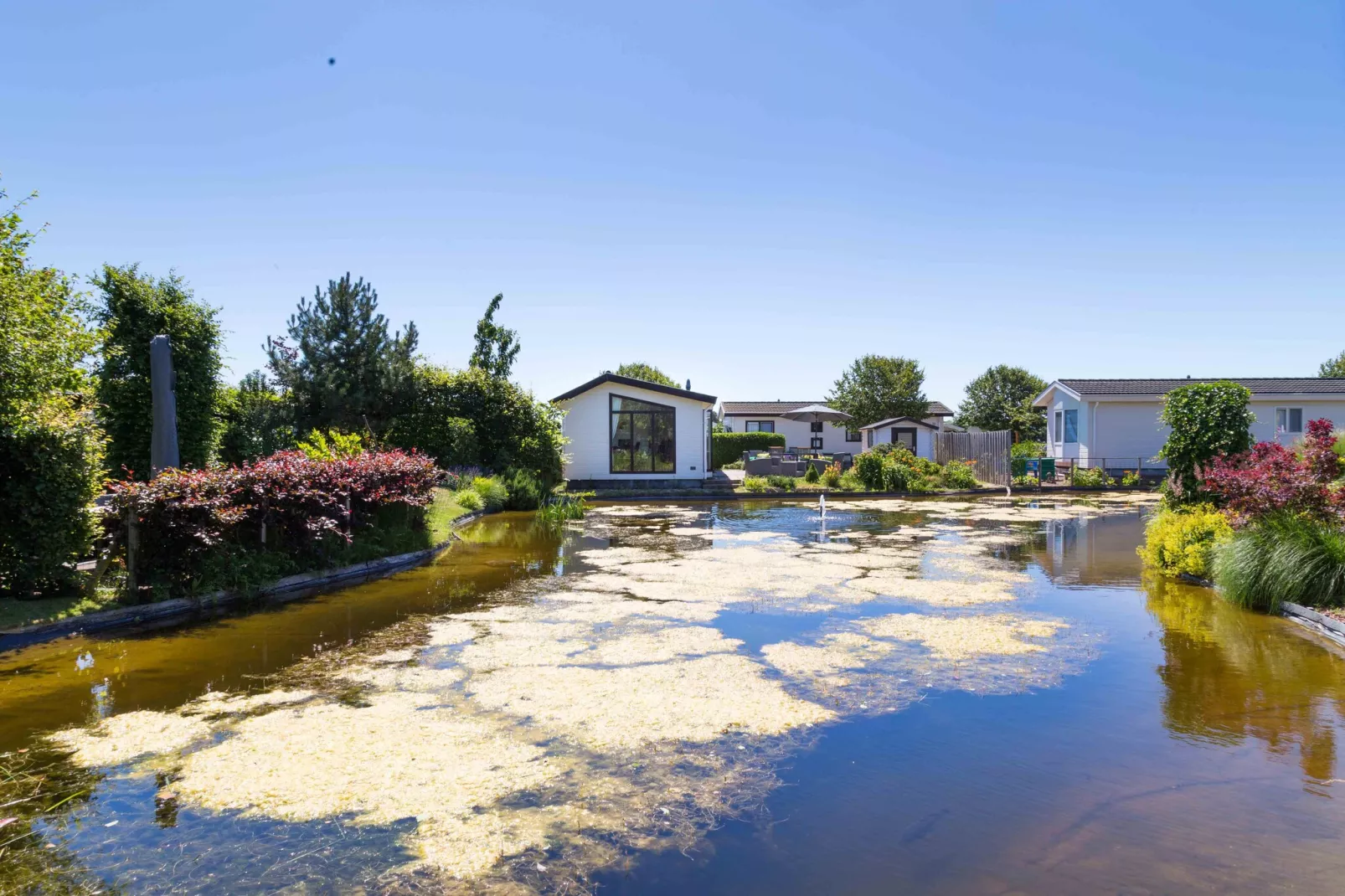 Chalet Basic 4 personen-Buitenkant zomer