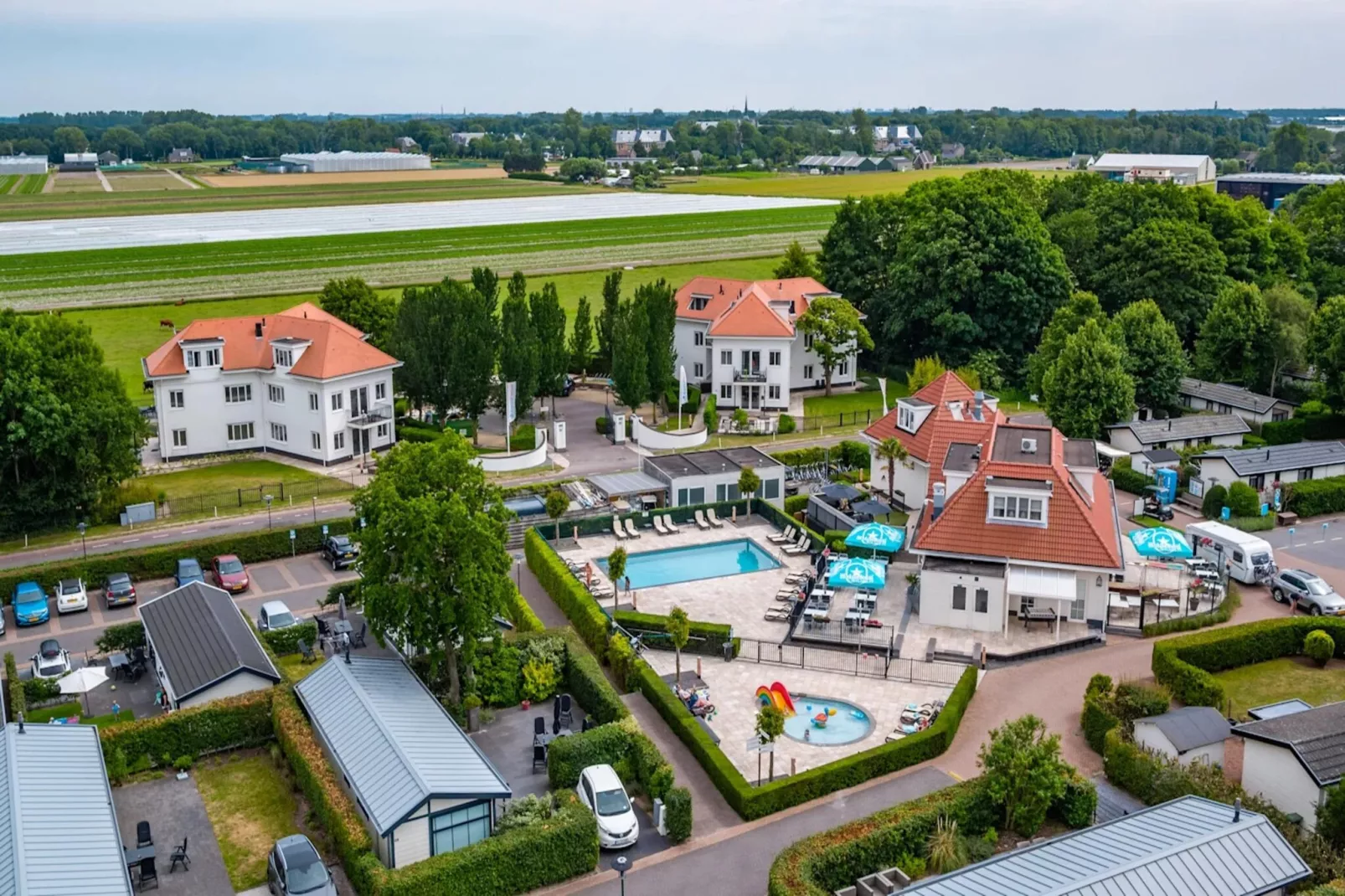 Hackfort 6-Parkfaciliteiten