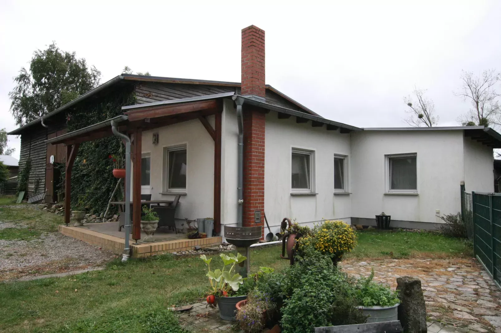 Ferienhaus 60 qm rollstuhlgerecht-Buitenkant zomer