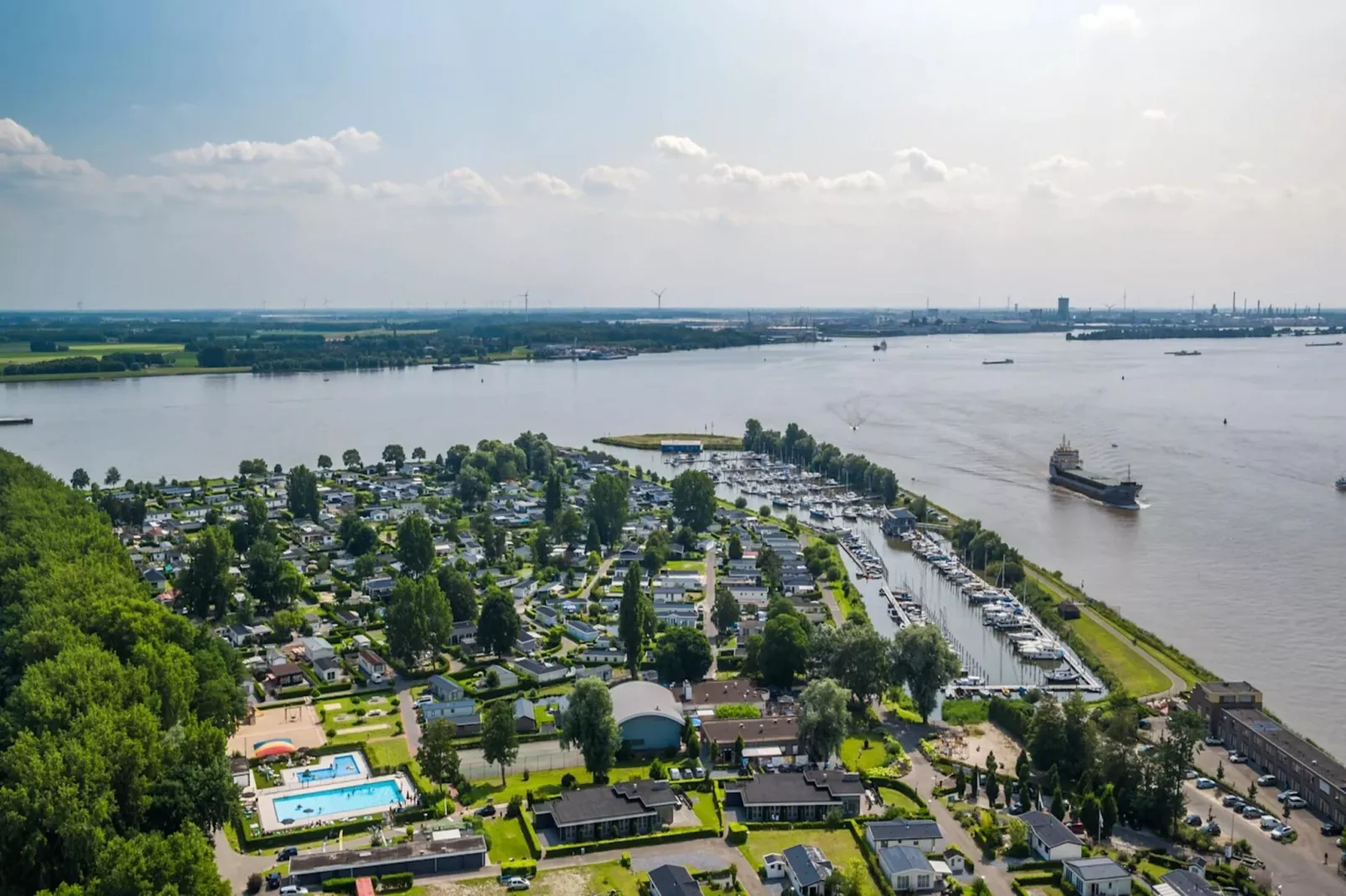 Resort De Biesbosch 7-Parkfaciliteiten