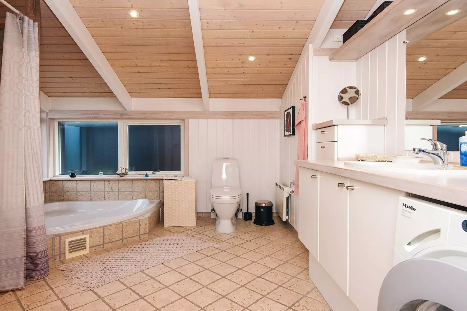 4 sterren vakantie huis in Knebel-Binnen
