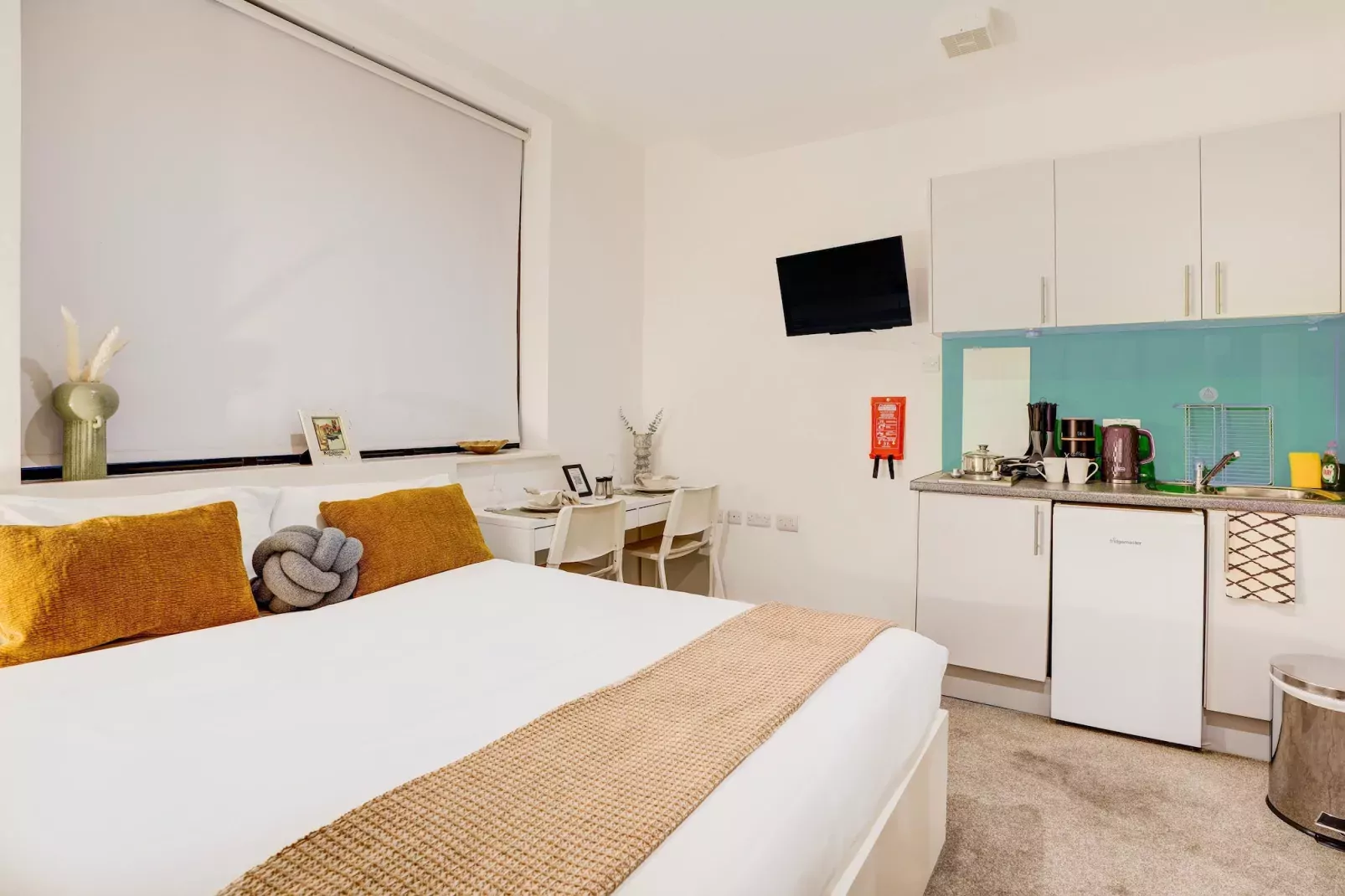 Kingston Luxe Suites Riverside Apartment Belvilla-Slaapkamer