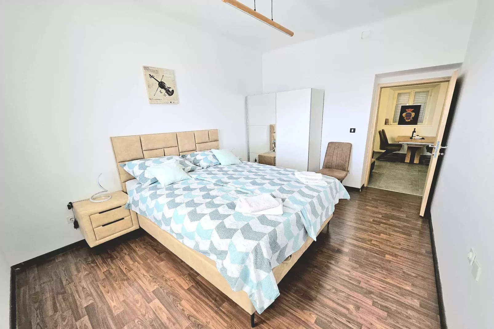 DUxperience Apartment - Two Bedroom Apartment with Terrace and Sea View-Slaapkamer