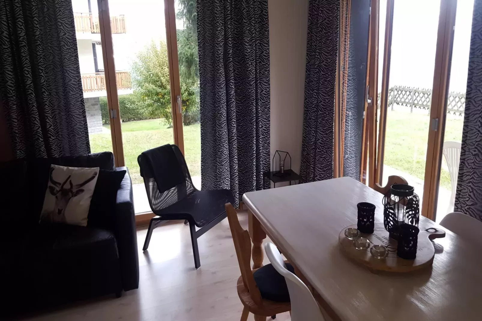 Gentianes G 001 - COSY apartment 6 pers-Woonkamer