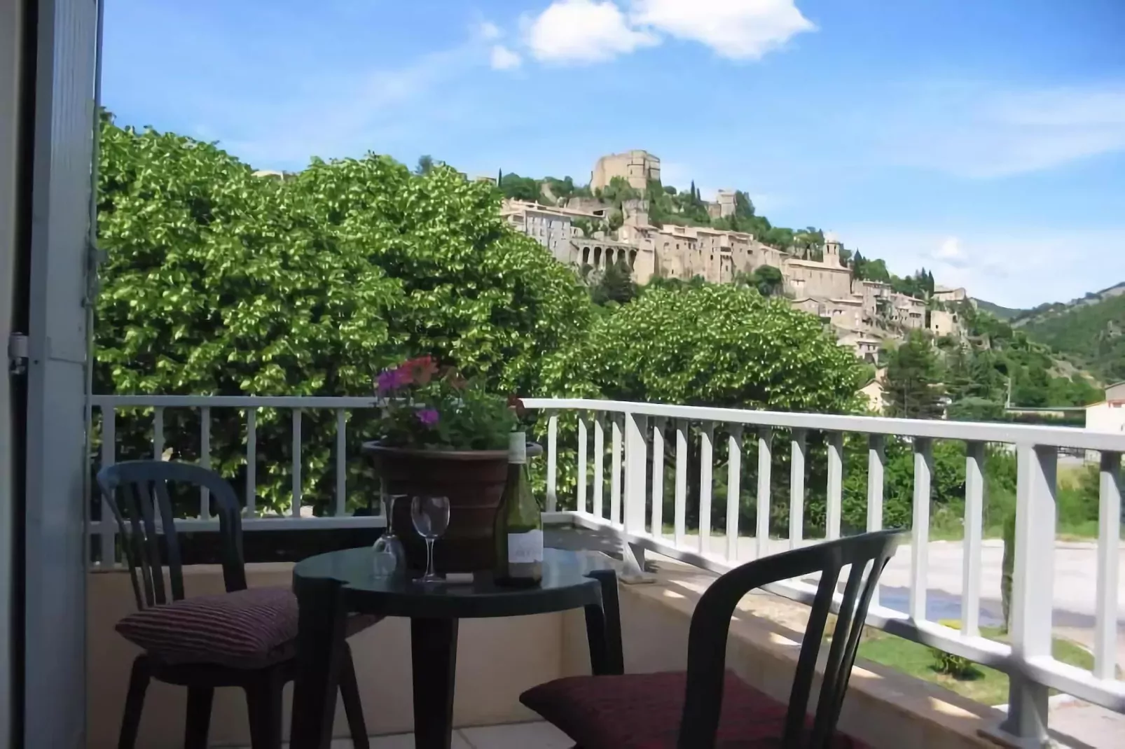 Résidence Les Sources - Montbrun-les-Bains // Apt T2 - 4 pers 2P4-Terrasbalkon