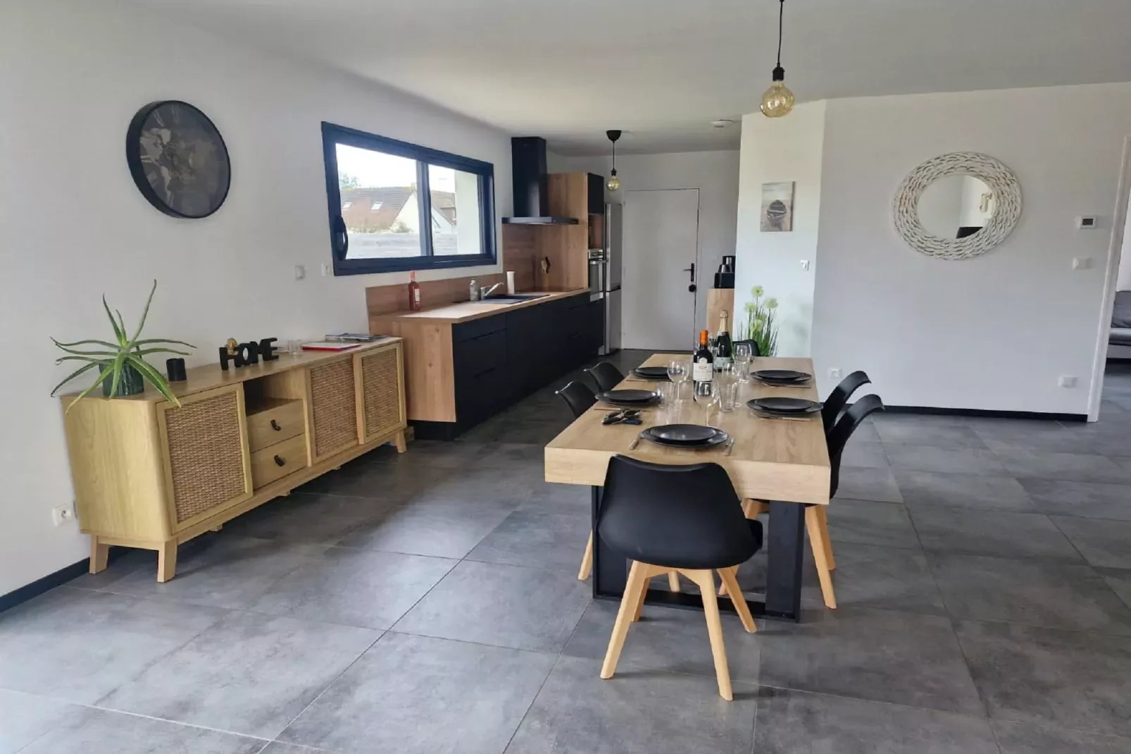 Maison près de la Plage Normande-Eetkamer