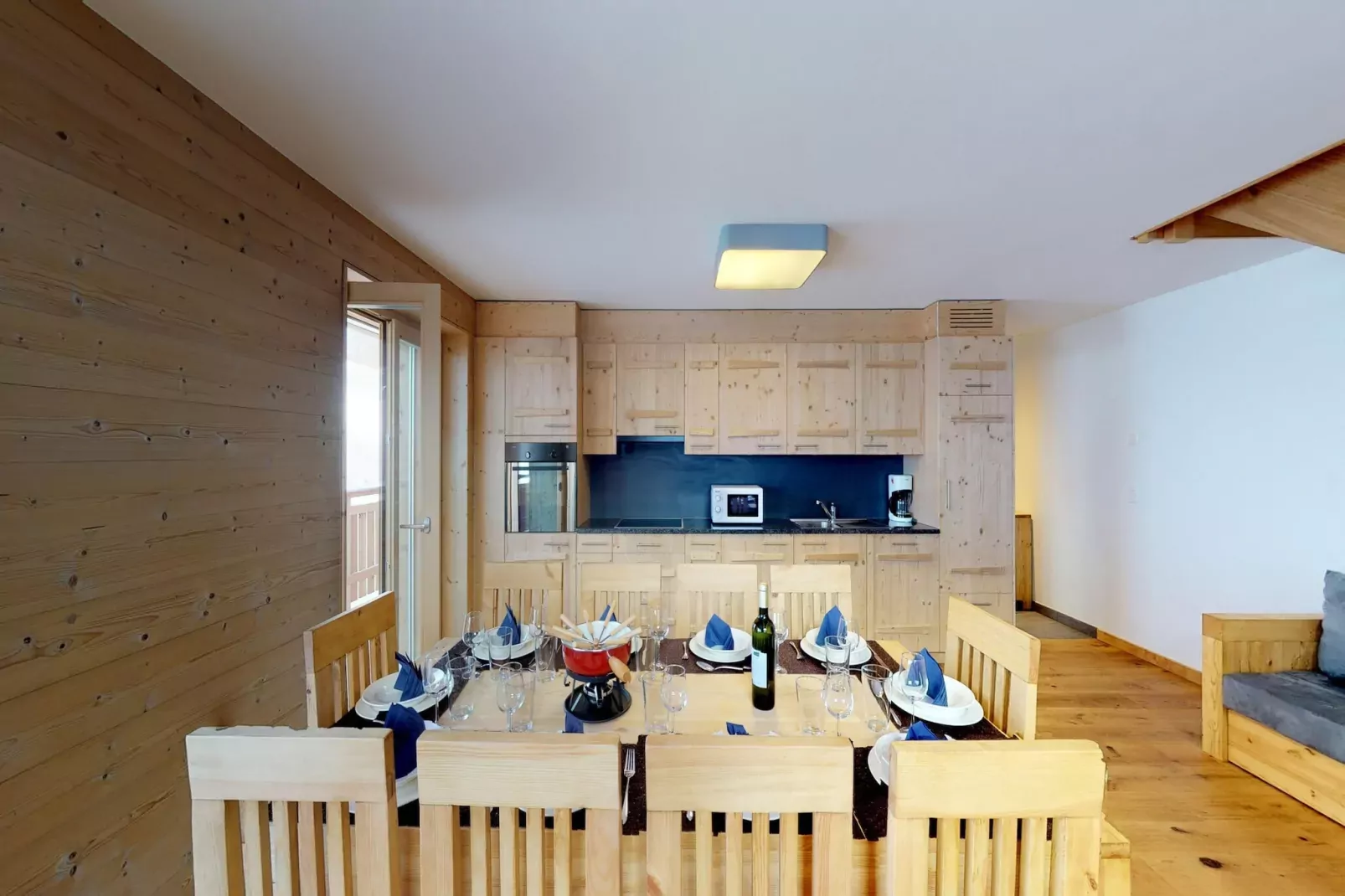 Les Mayens MB 022 - LUXURY apartment 14 pers-Eetkamer
