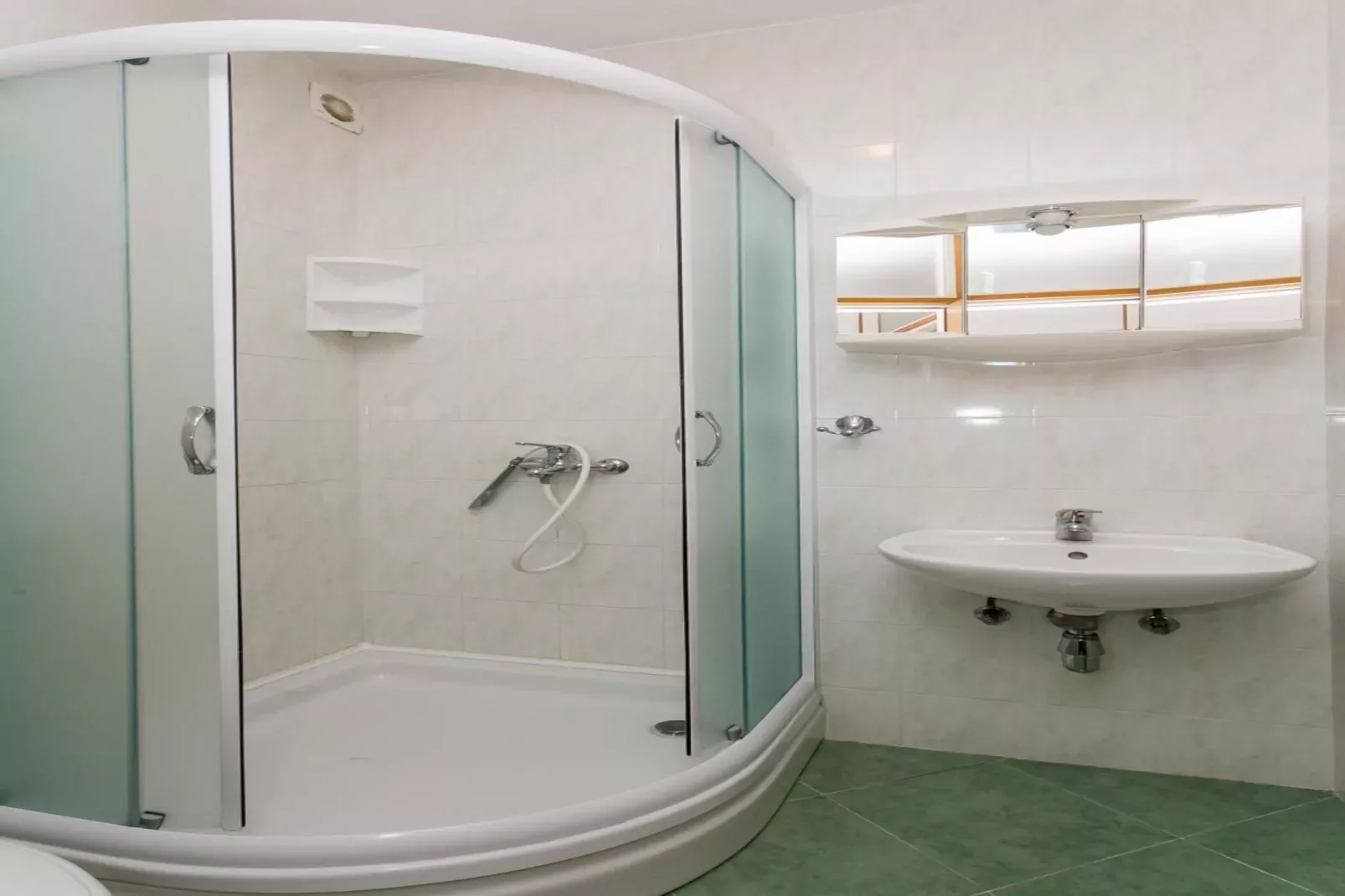 Guest House Old Town View- One Bedroom Apartment (2 Adults)-Badkamer