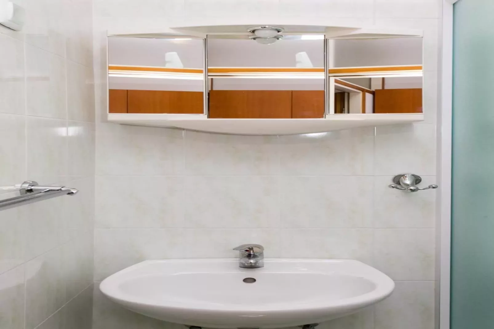 Guest House Old Town View- One Bedroom Apartment (2 Adults)-Badkamer