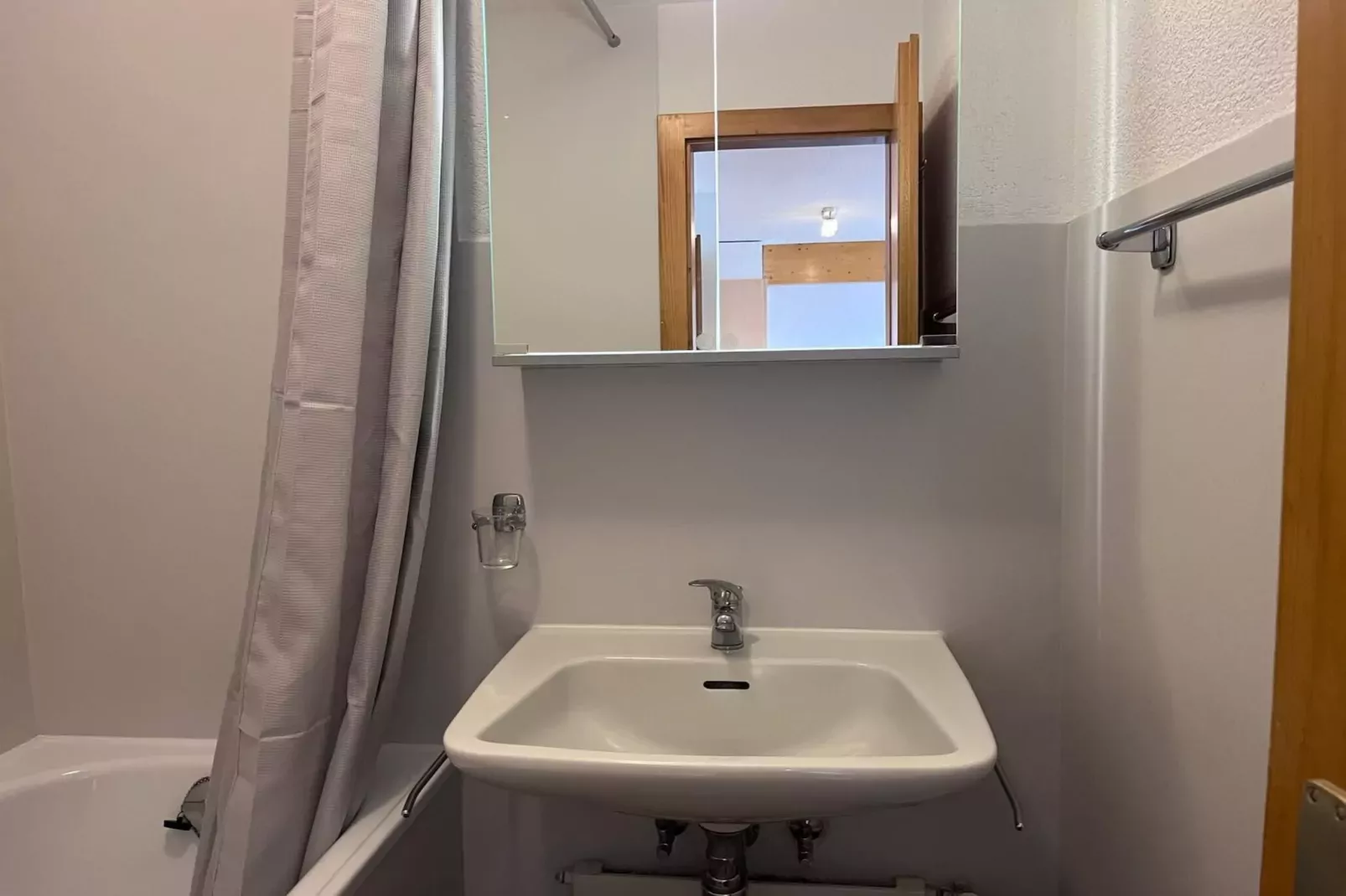 Greppons P 011 - MOUNTAIN apartment 6 pers-Badkamer