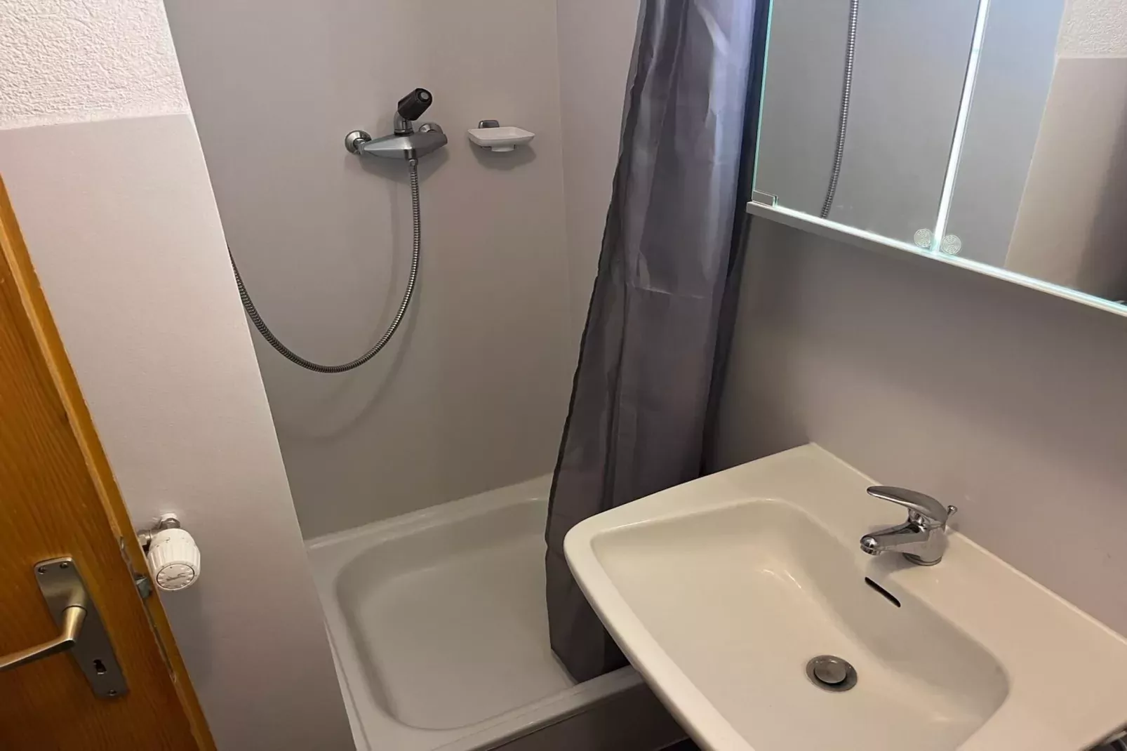 Greppons P 011 - MOUNTAIN apartment 6 pers-Badkamer