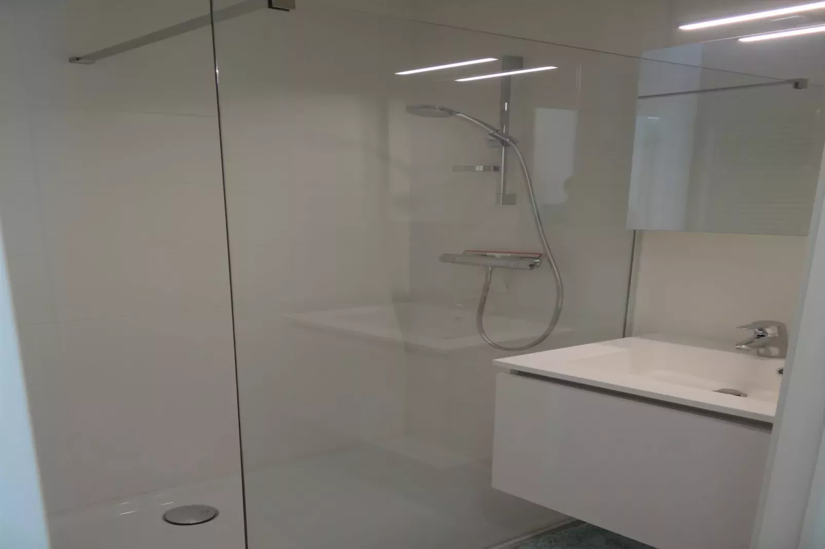 WATERFRONT 83A/0006PK-Badkamer