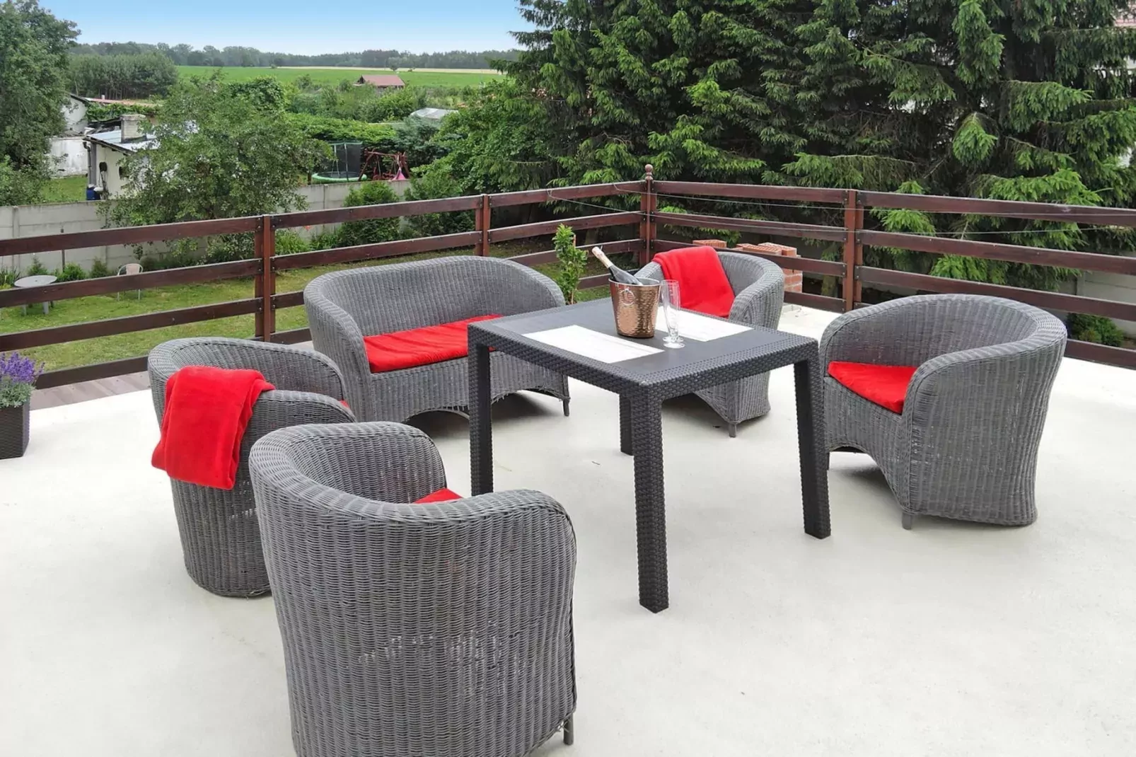 Holiday spacious modern flat in Dabrowa-Terrasbalkon