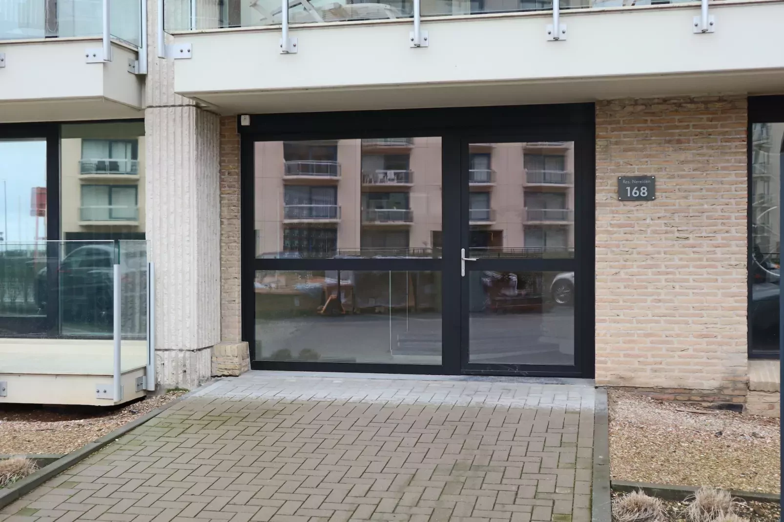 NEREIDEN E 168/0502GAR-Hal-ontvangst