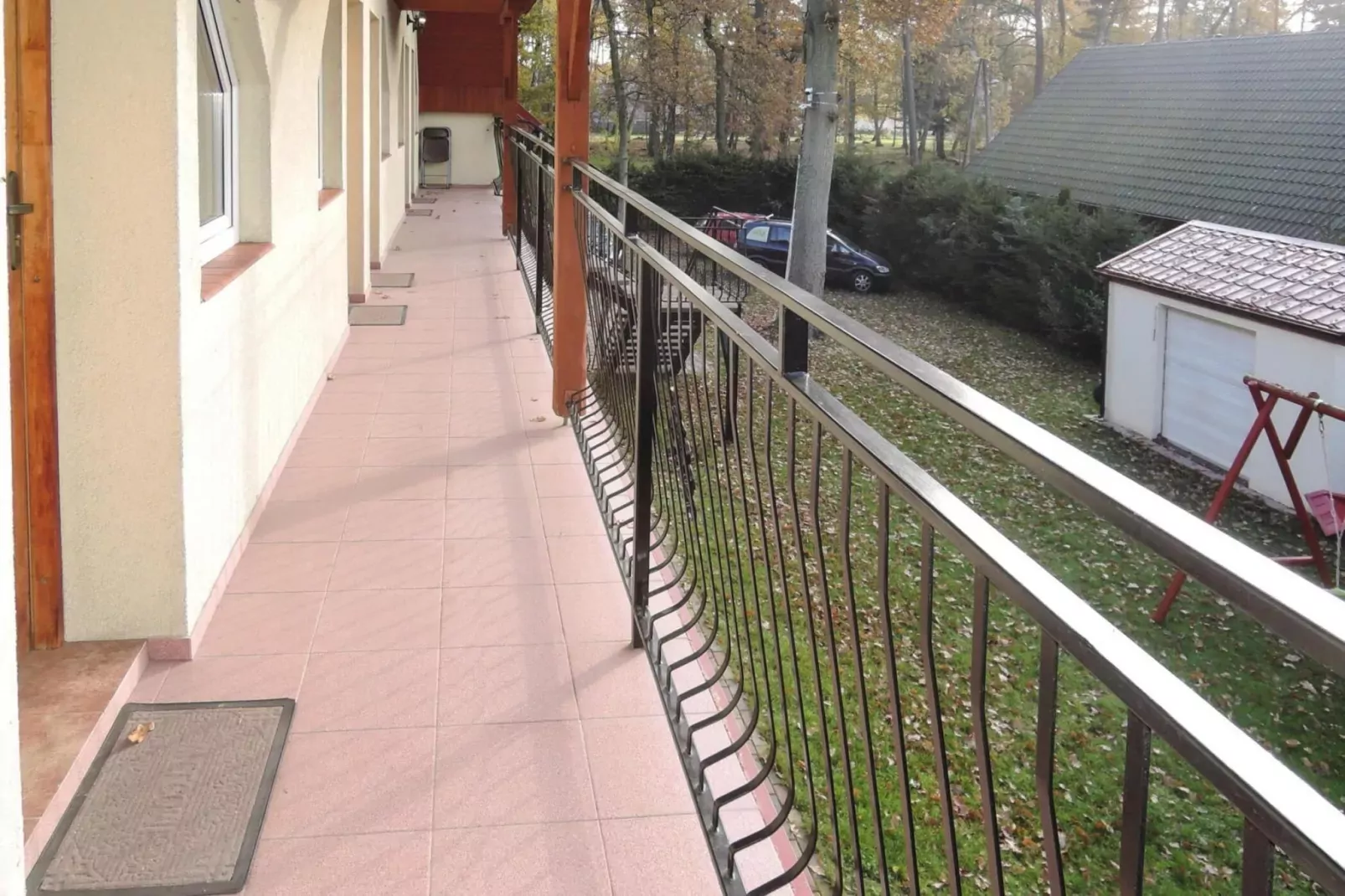 Lovely holiday home in Pobierowo for 20 persons-Terrasbalkon