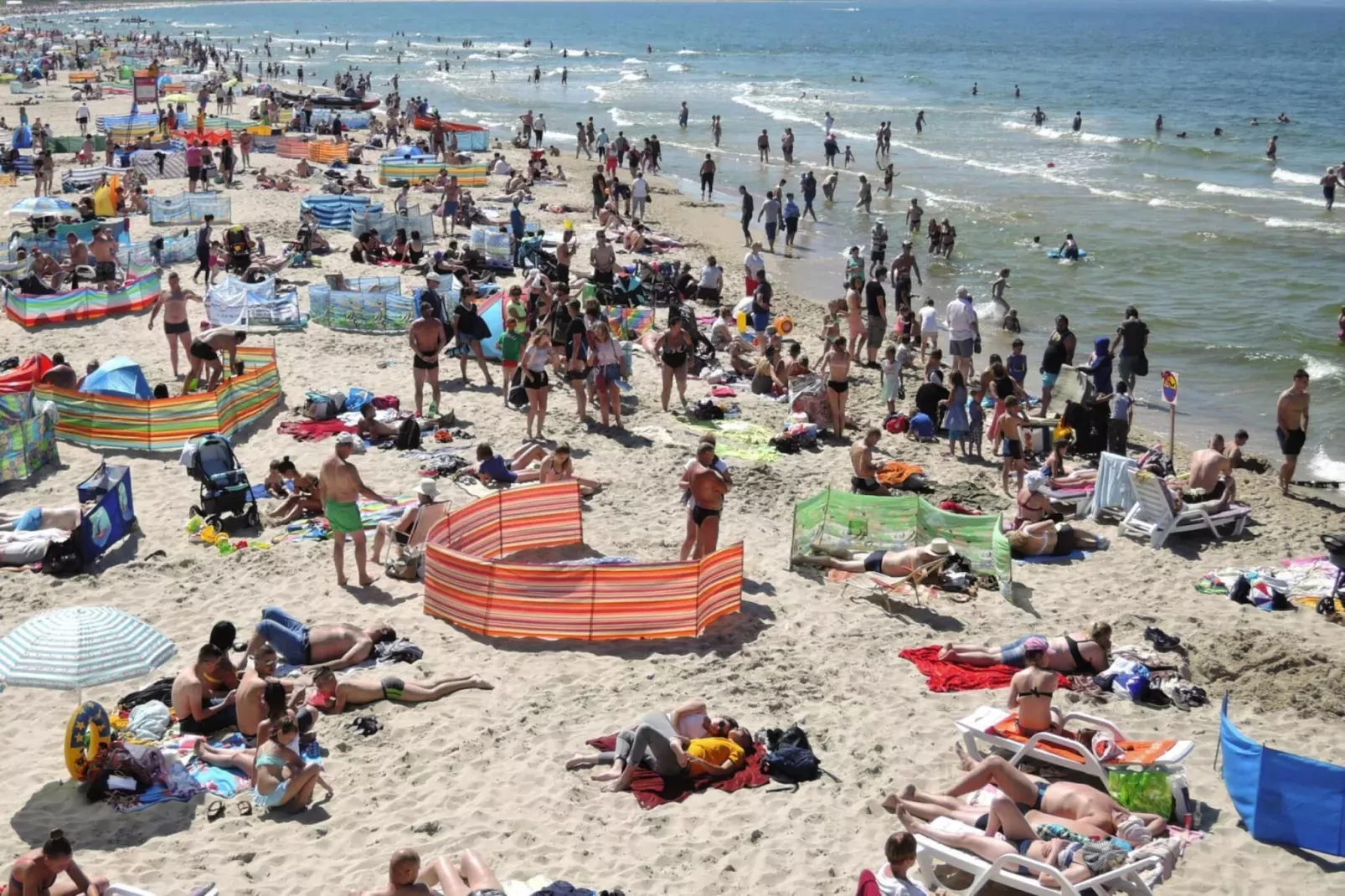 Holiday complex with holiday homes Rewal-Gebieden zomer 1km