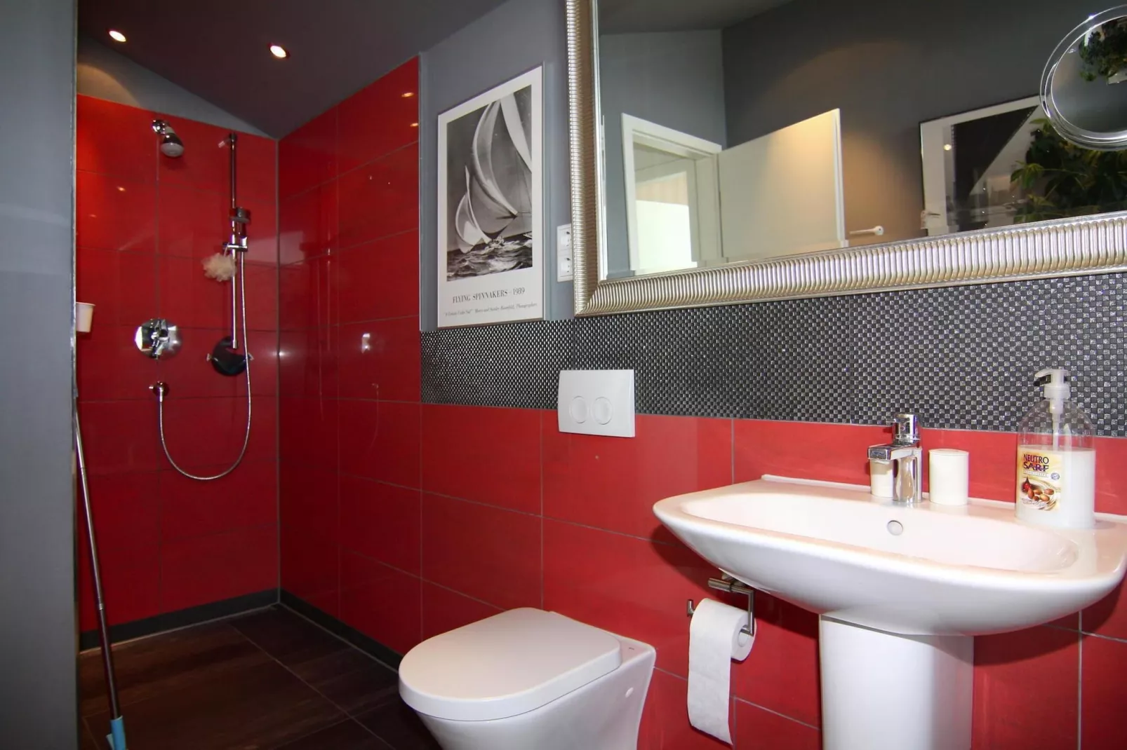 Appartementhaus Calmsailing Börgerende-Appartement 23 Meerblick 2 OG-Badkamer