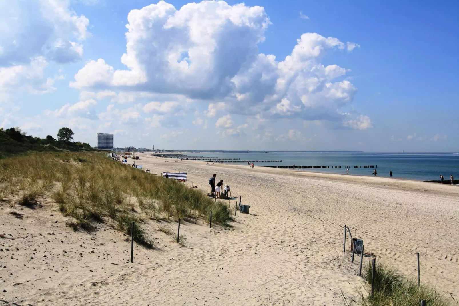 Appartementhaus Calmsailing Börgerende-Appartement 23 Meerblick 2 OG-Gebieden zomer 5km