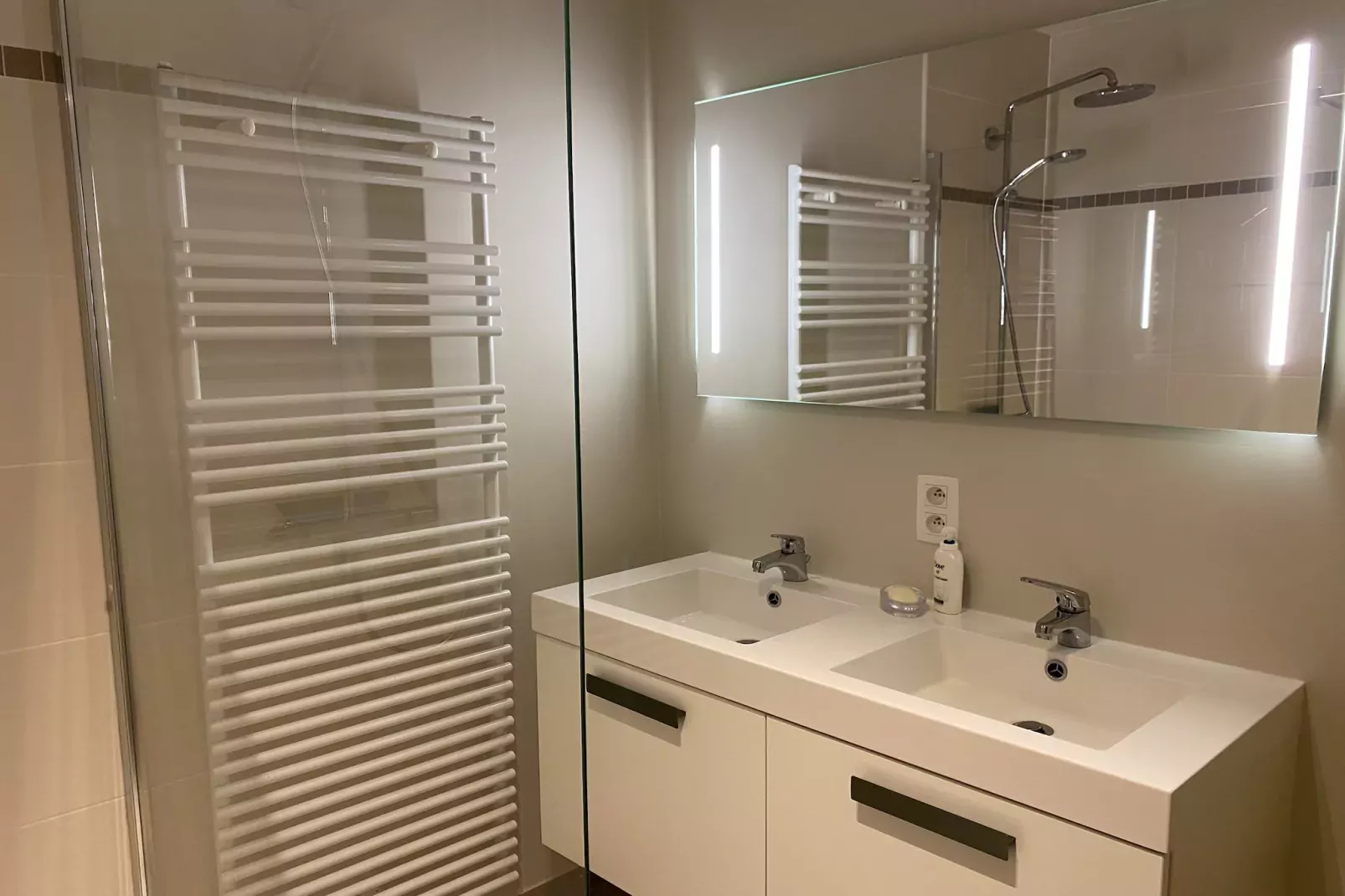 KARTHUIZER B 0004PK-Badkamer