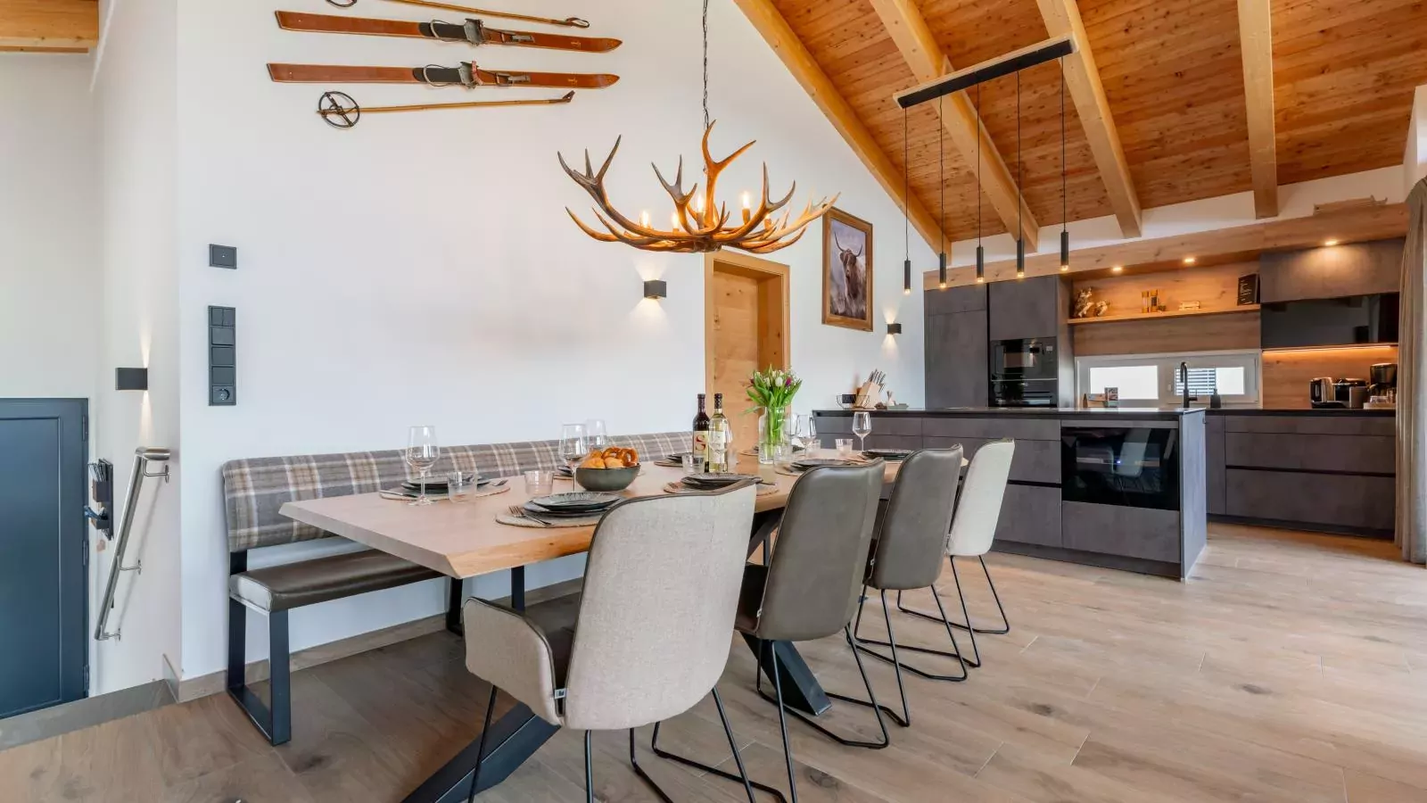 Grebenzen Lodge 44-Eetkamer