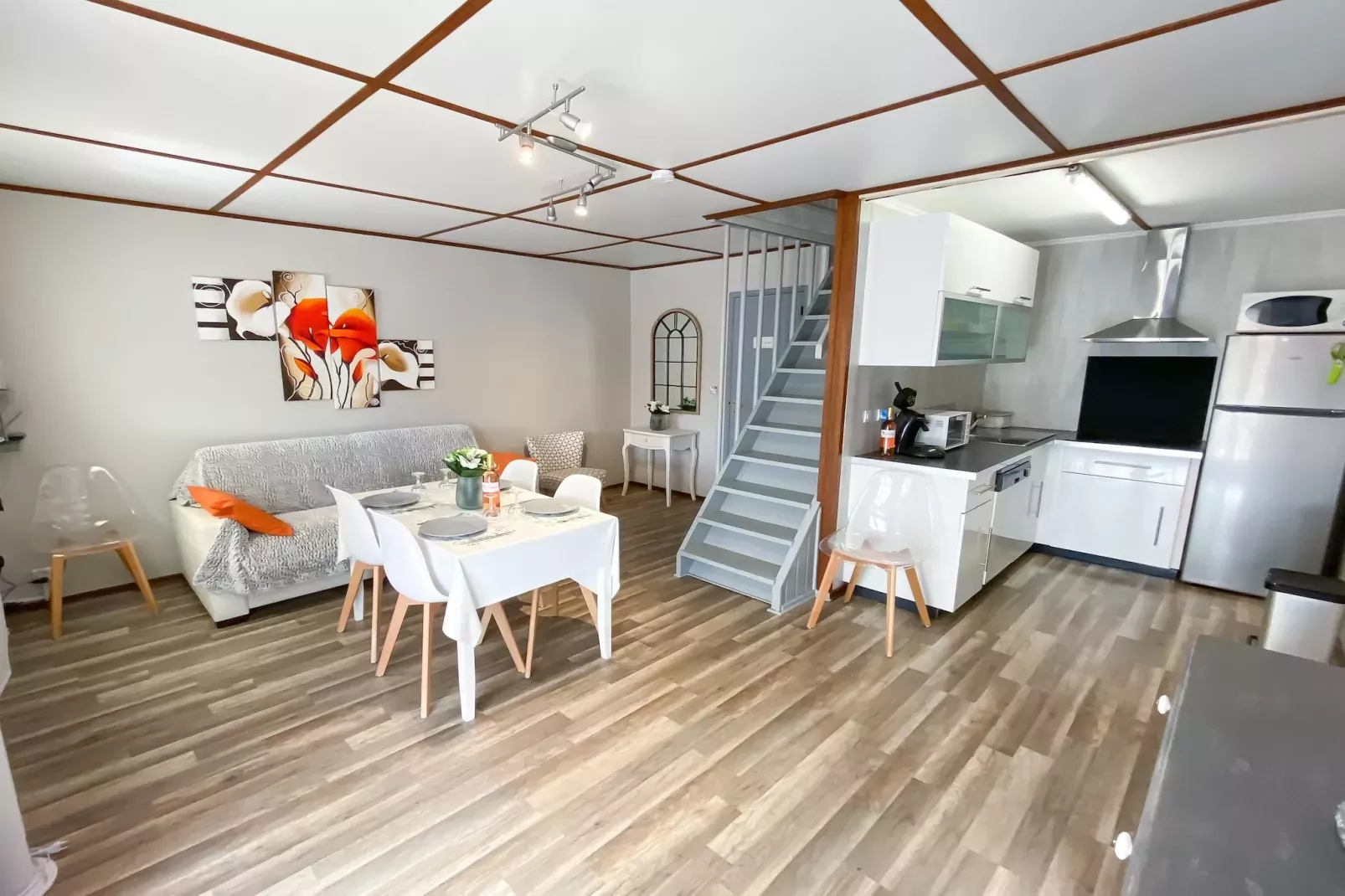 Domaine Les Tamaris et Les Portes du Soleil Portiragnes // Maison standard 3 chambres 7 pers-Woonkamer