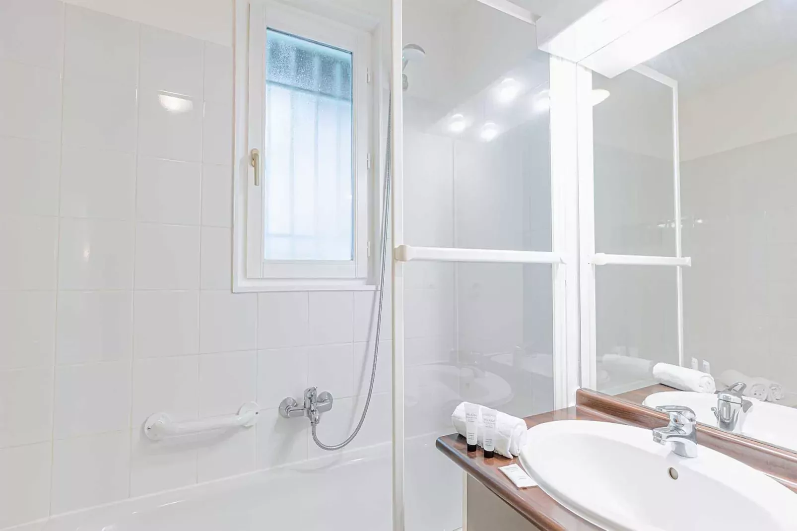 Les Rives Marines 2-Badkamer
