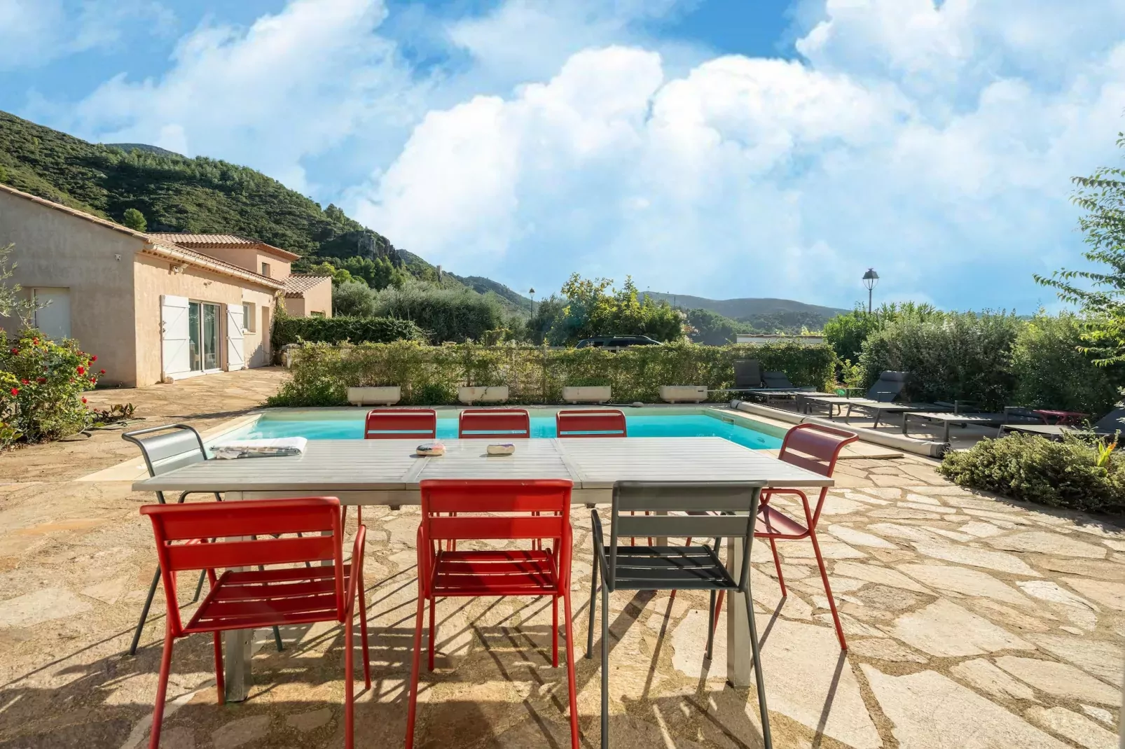 Villa in Roquebrun met privézwembad-Zwembad