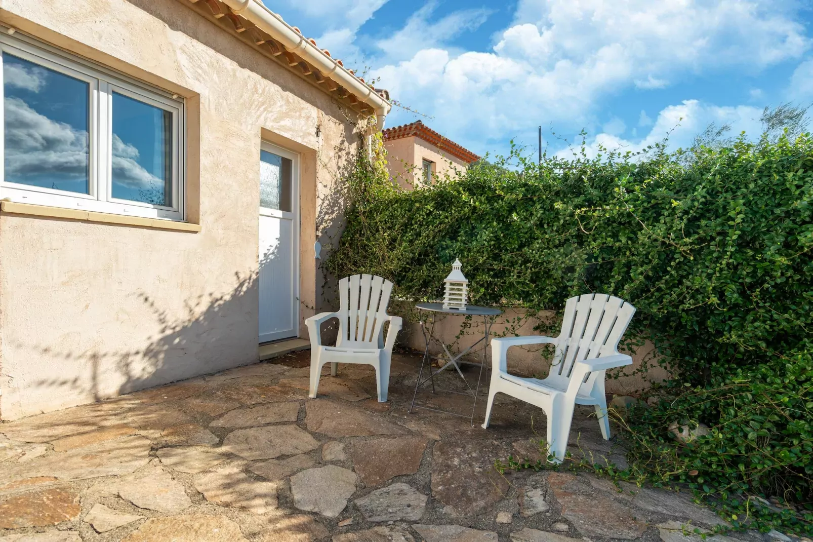 Villa in Roquebrun met privézwembad-Buitenkant zomer
