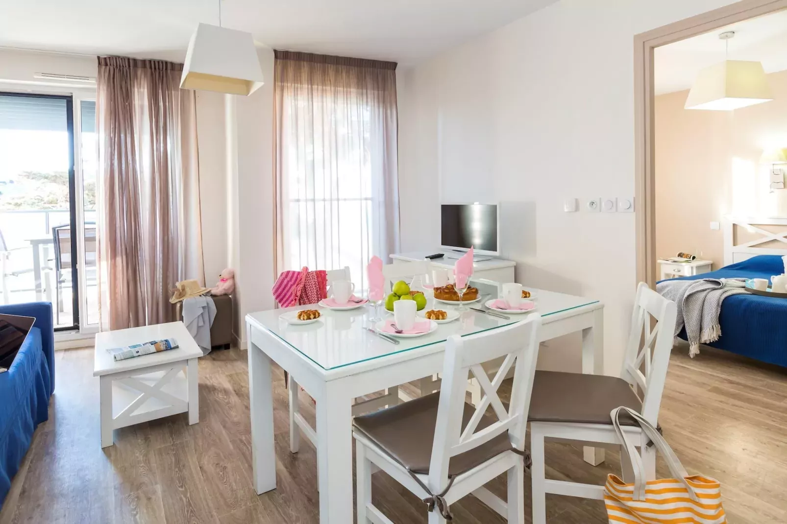 Residence de la Plage 8-Eetkamer