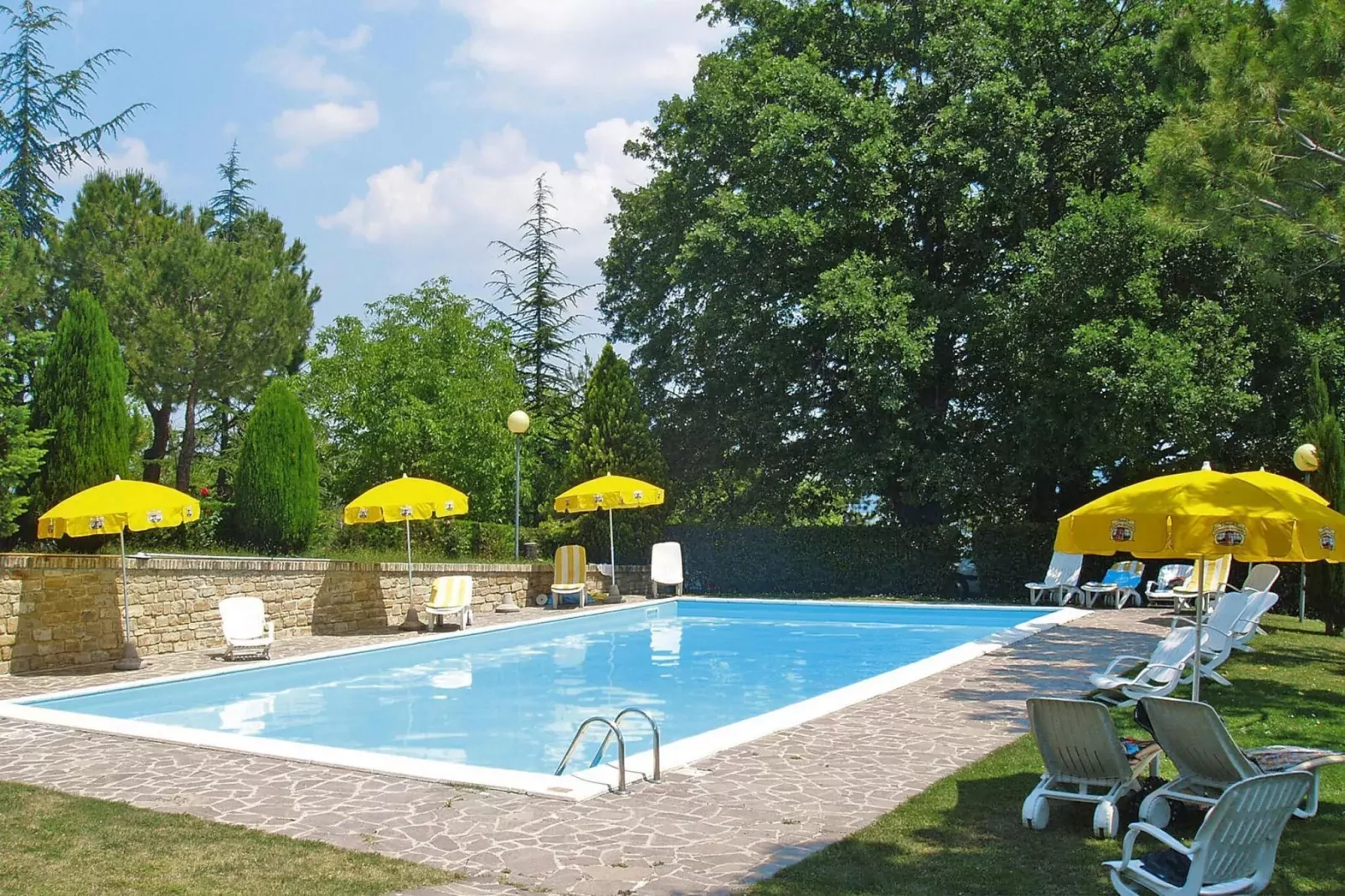 Residence La Ginestra, Montelparo-qaudrilo-Zwembad