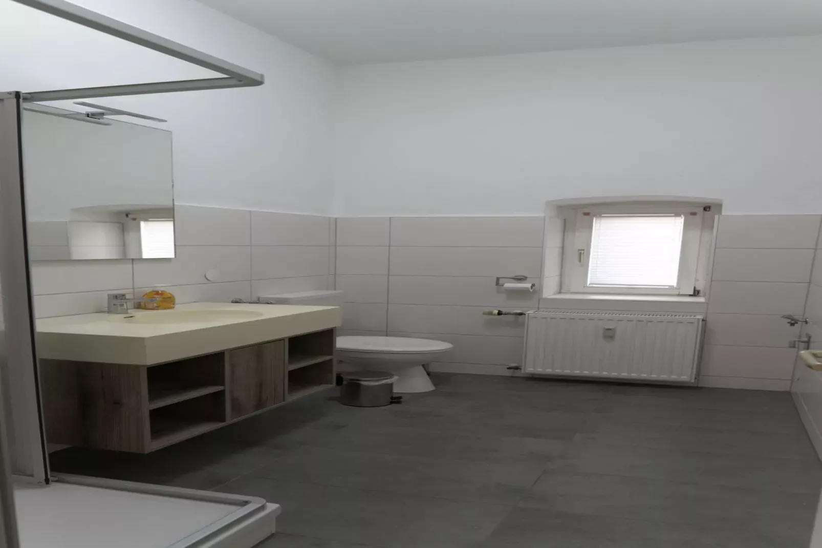 Otto der Reiche 3 Personen-Badkamer