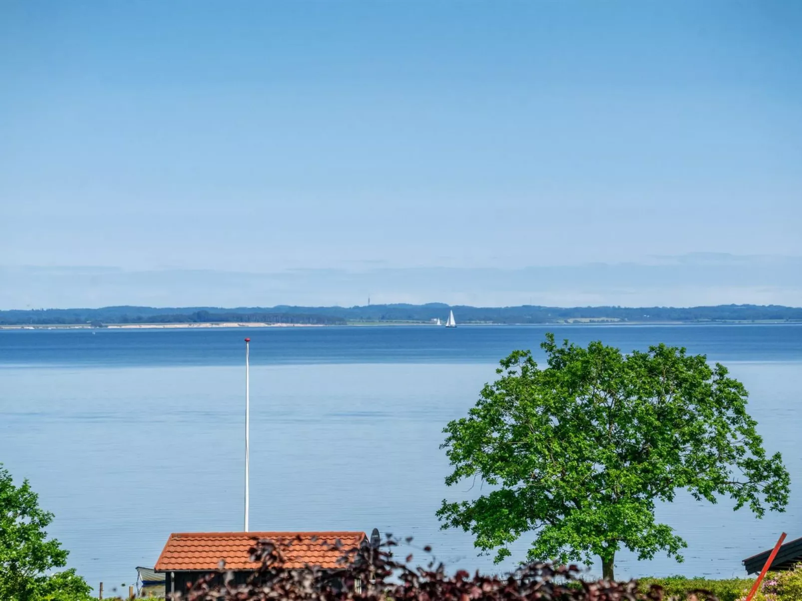 "Eleonora" - 250m from the sea