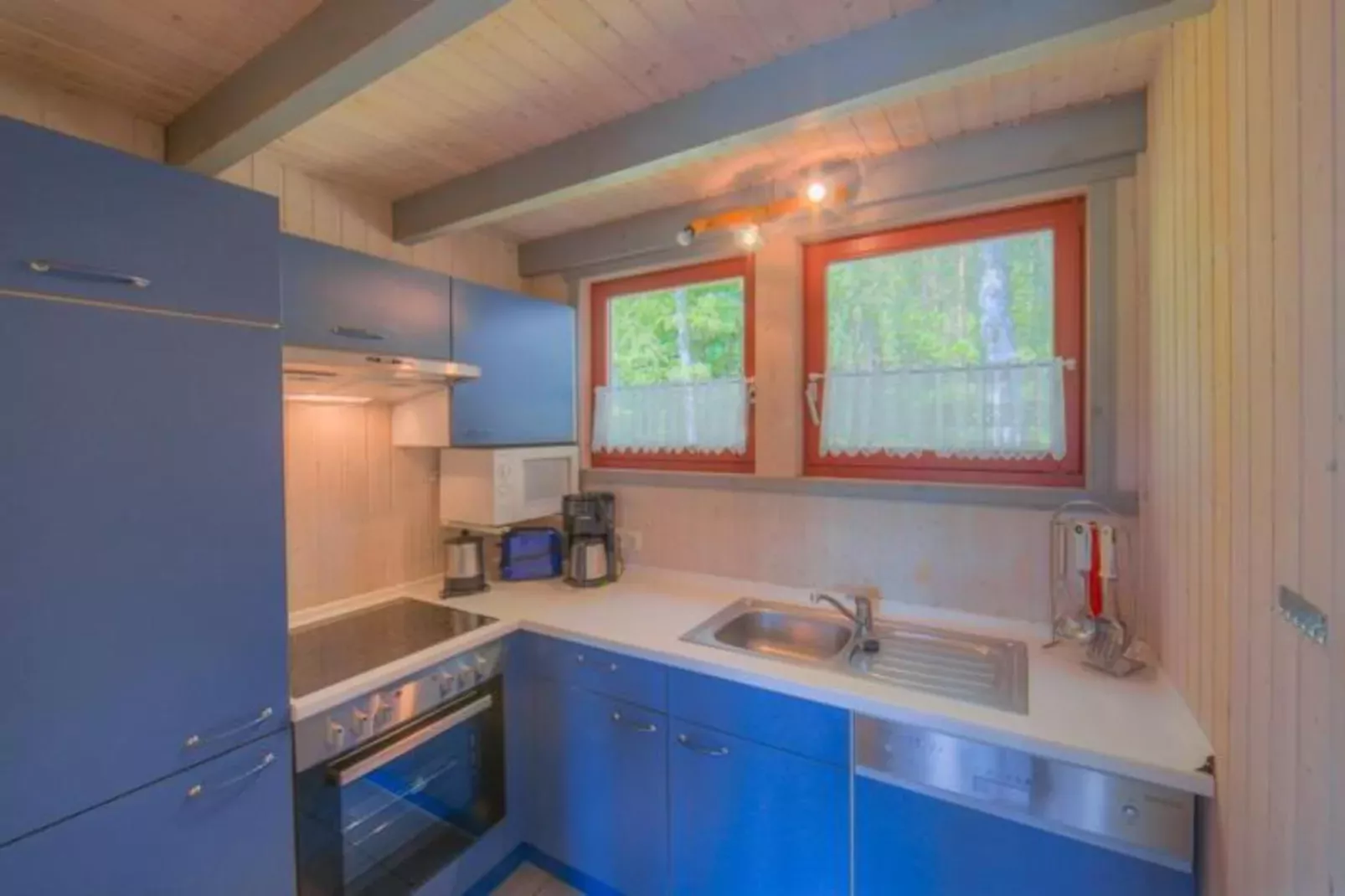 FH Wildgans Comfort mit Sauna & Kaminofen 81 qm 84-Keuken