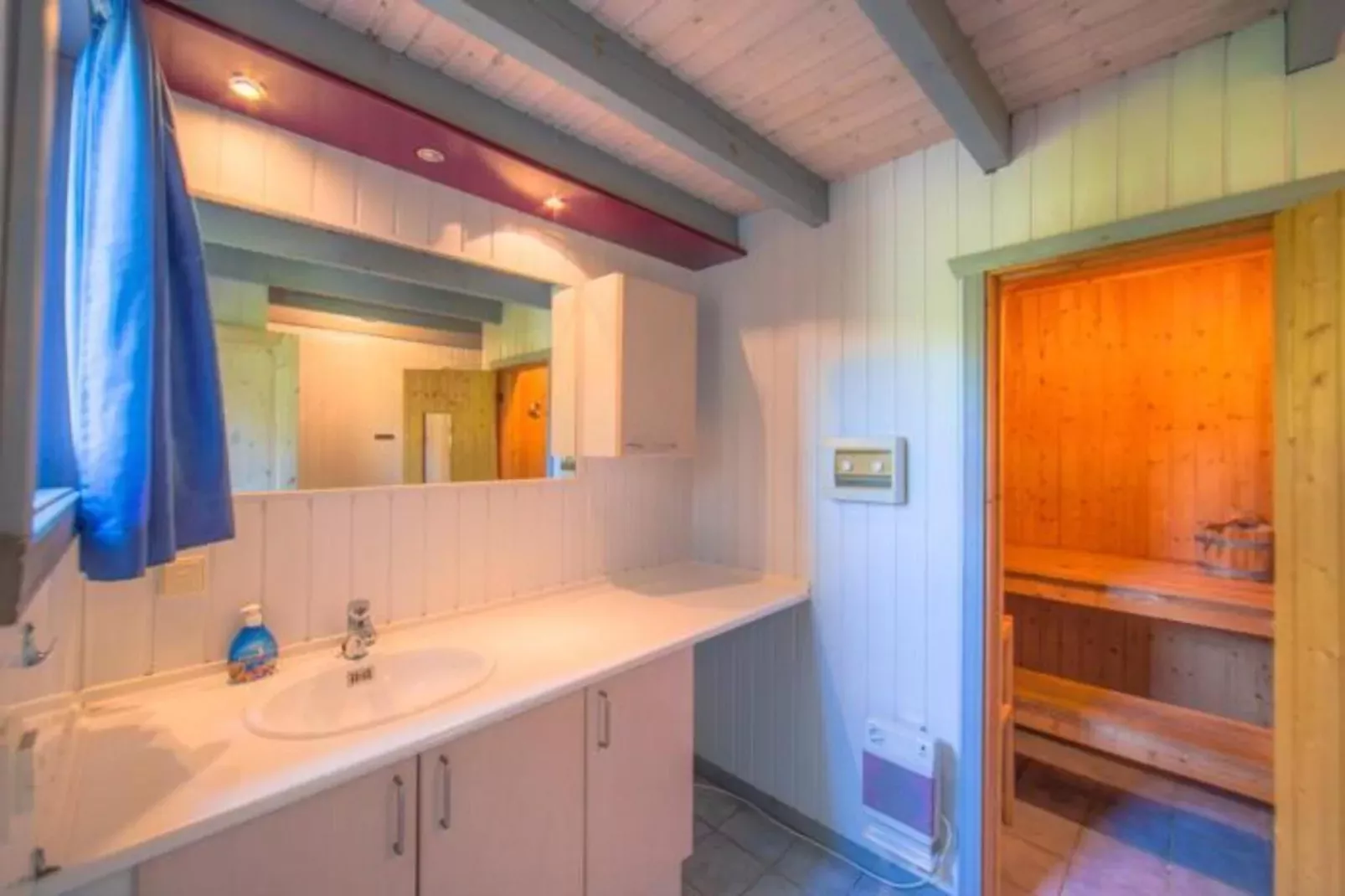 FH Wildgans Comfort mit Sauna & Kaminofen 81 qm 120-Badkamer