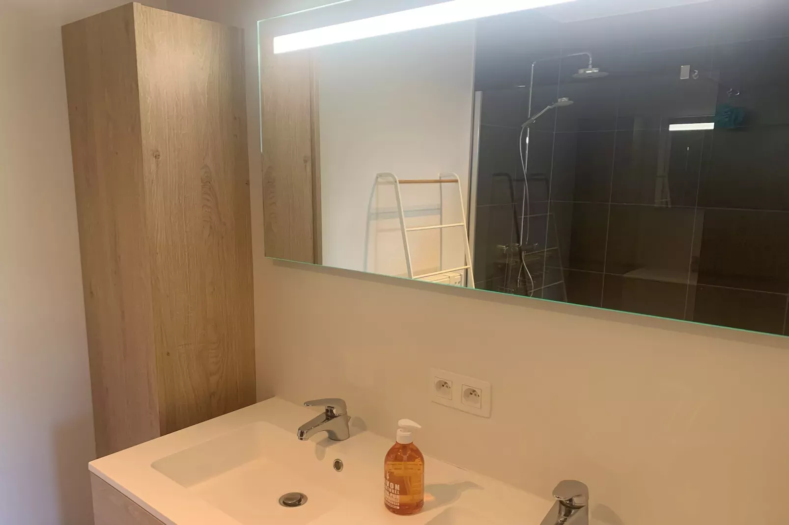 KARTHUIZER E1 0101PK-Badkamer