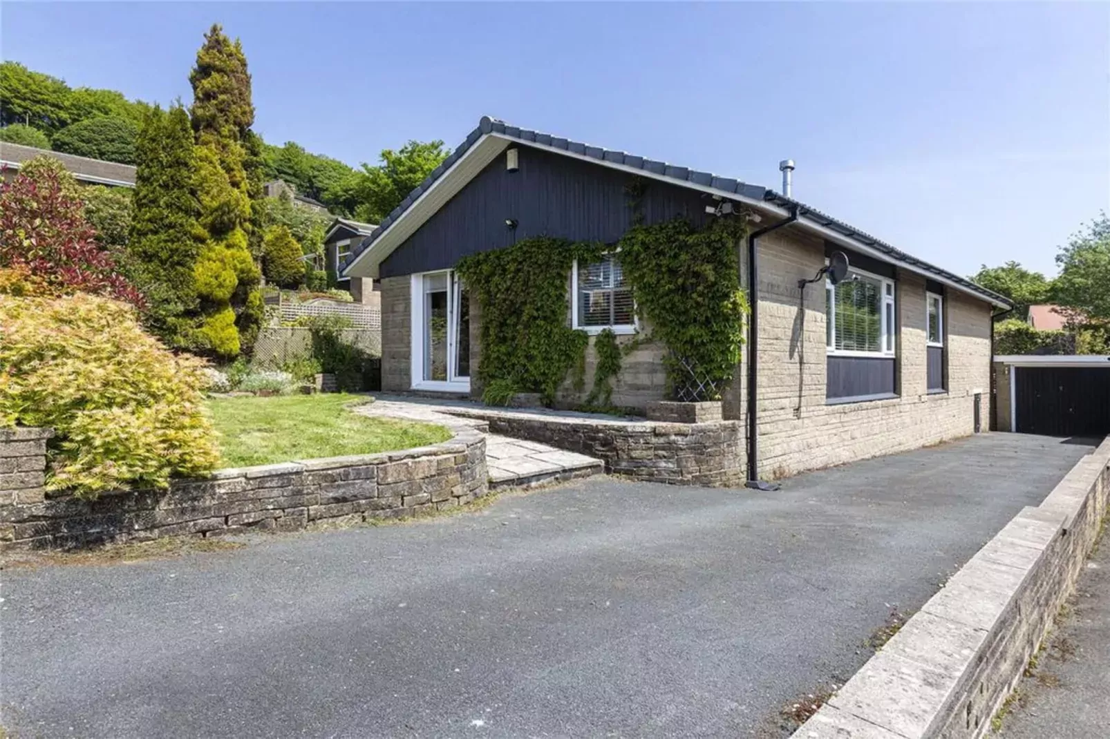 Natural stone cottage with garden and sea view on Breton estate Plougasnou-Gebieden zomer 5km