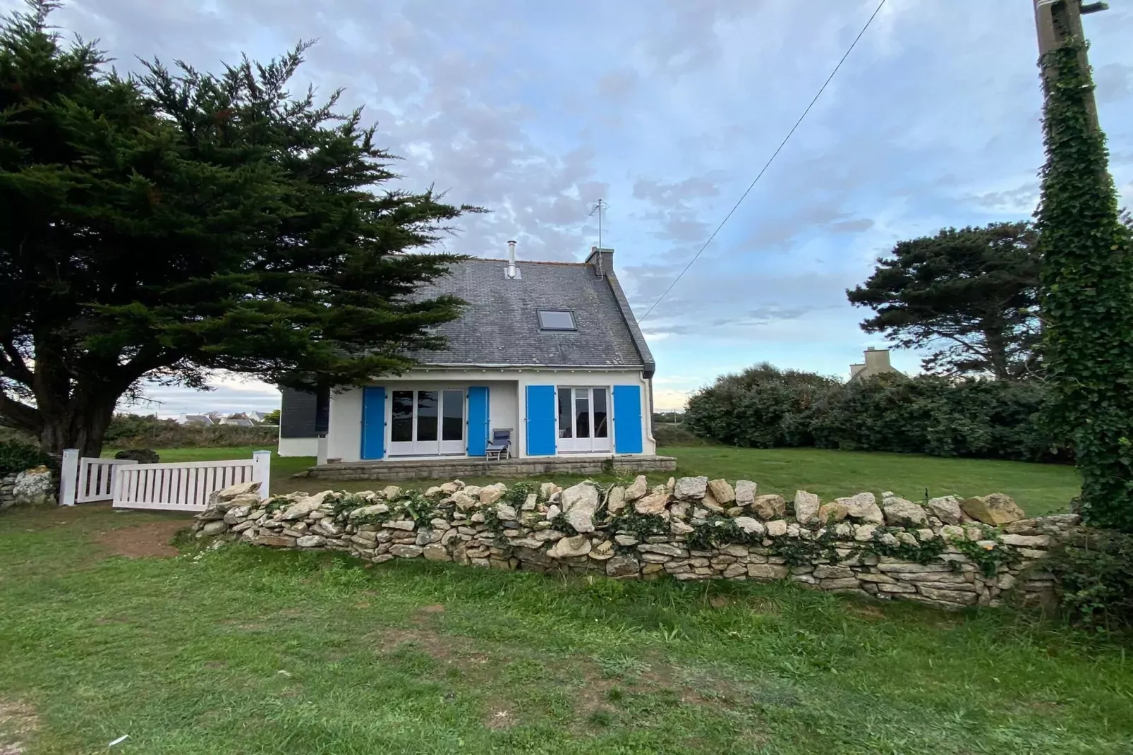 Holiday home Plozévet-Buitenkant zomer