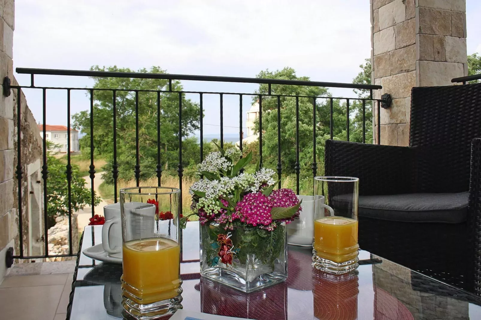 Holiday home, Privlaka-Ferienhaus Ruza, ca. 90 qm, bei Belegung mit 5-6 Personen-Terrasbalkon