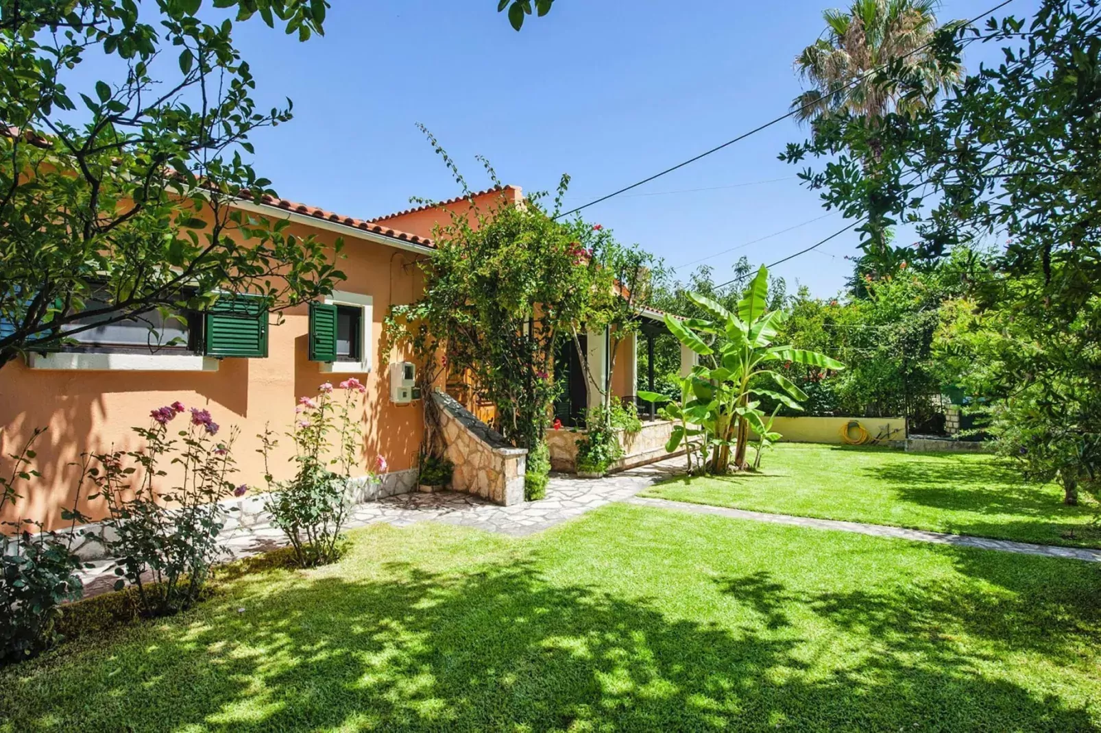 Villa Marco in Acharavi-Villa Marco-Buitenkant zomer