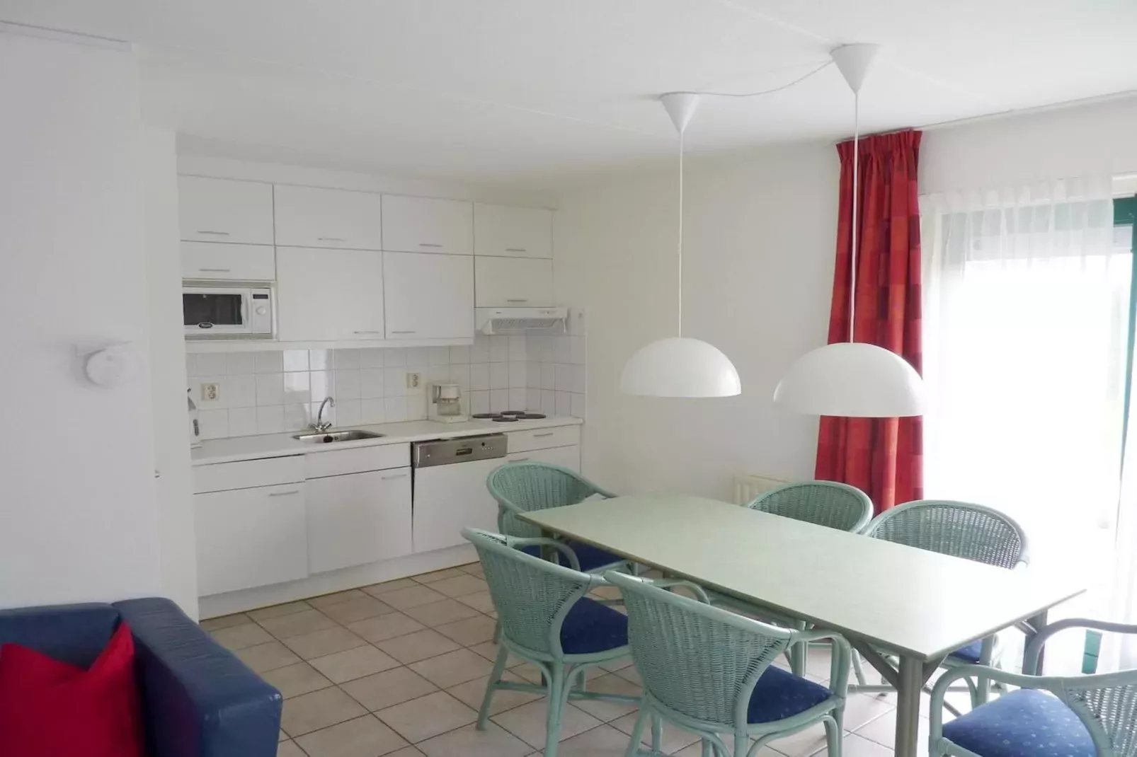 Schoneveld 132 Zeemeeuw Breskens-Eetkamer
