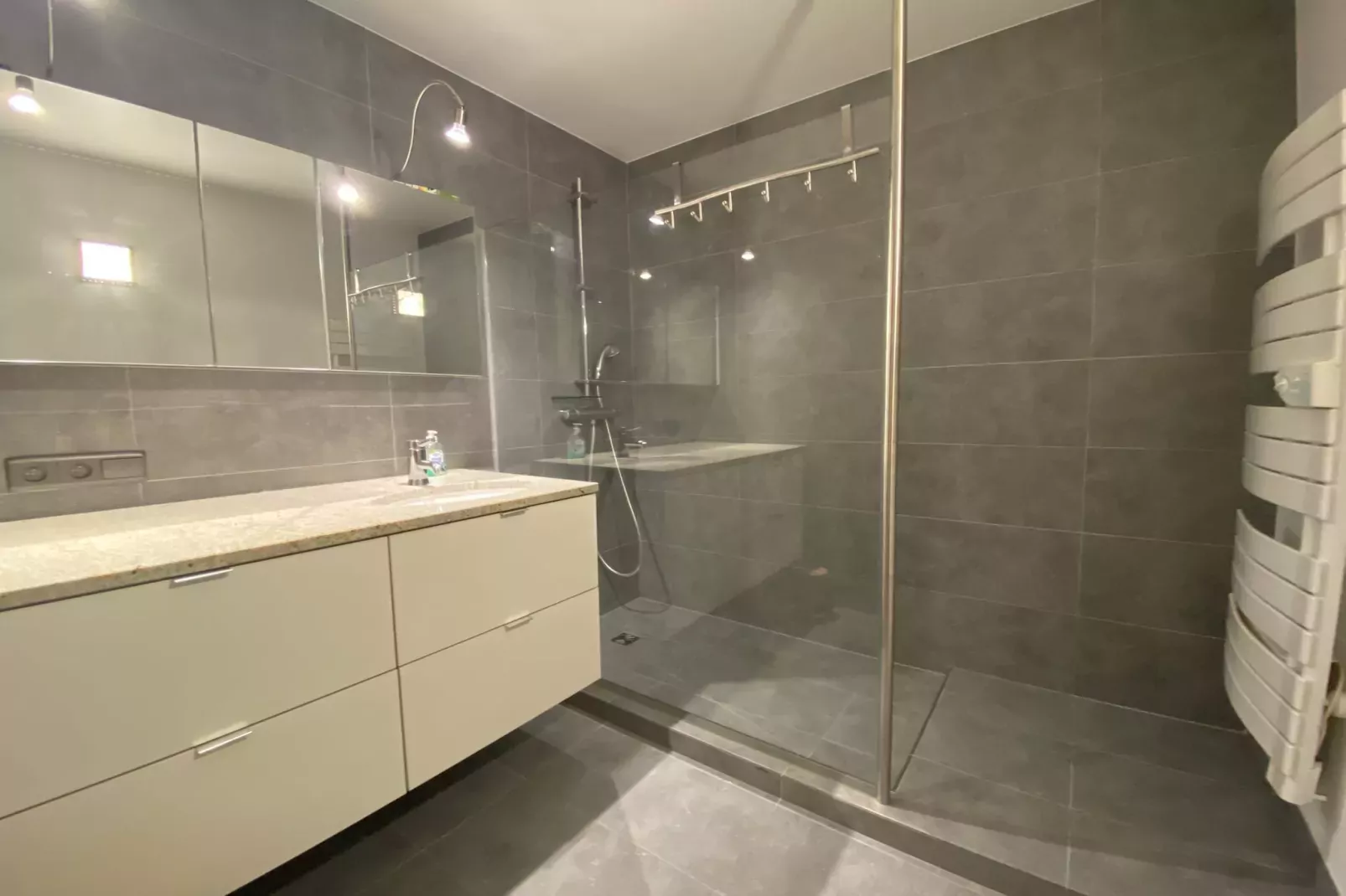 SEAWIND 503-Badkamer