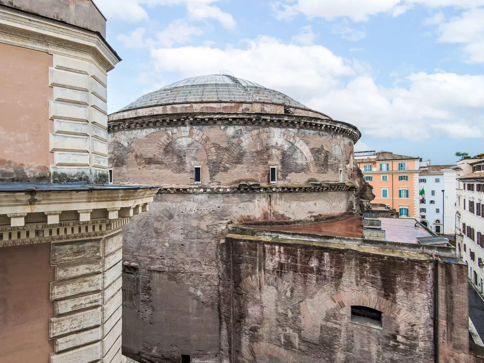 Pantheon View-Buiten