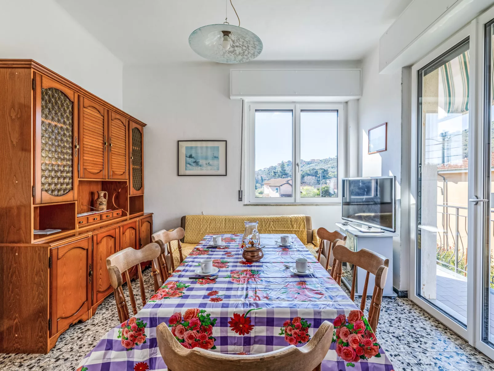 Casa Rosella-Binnen