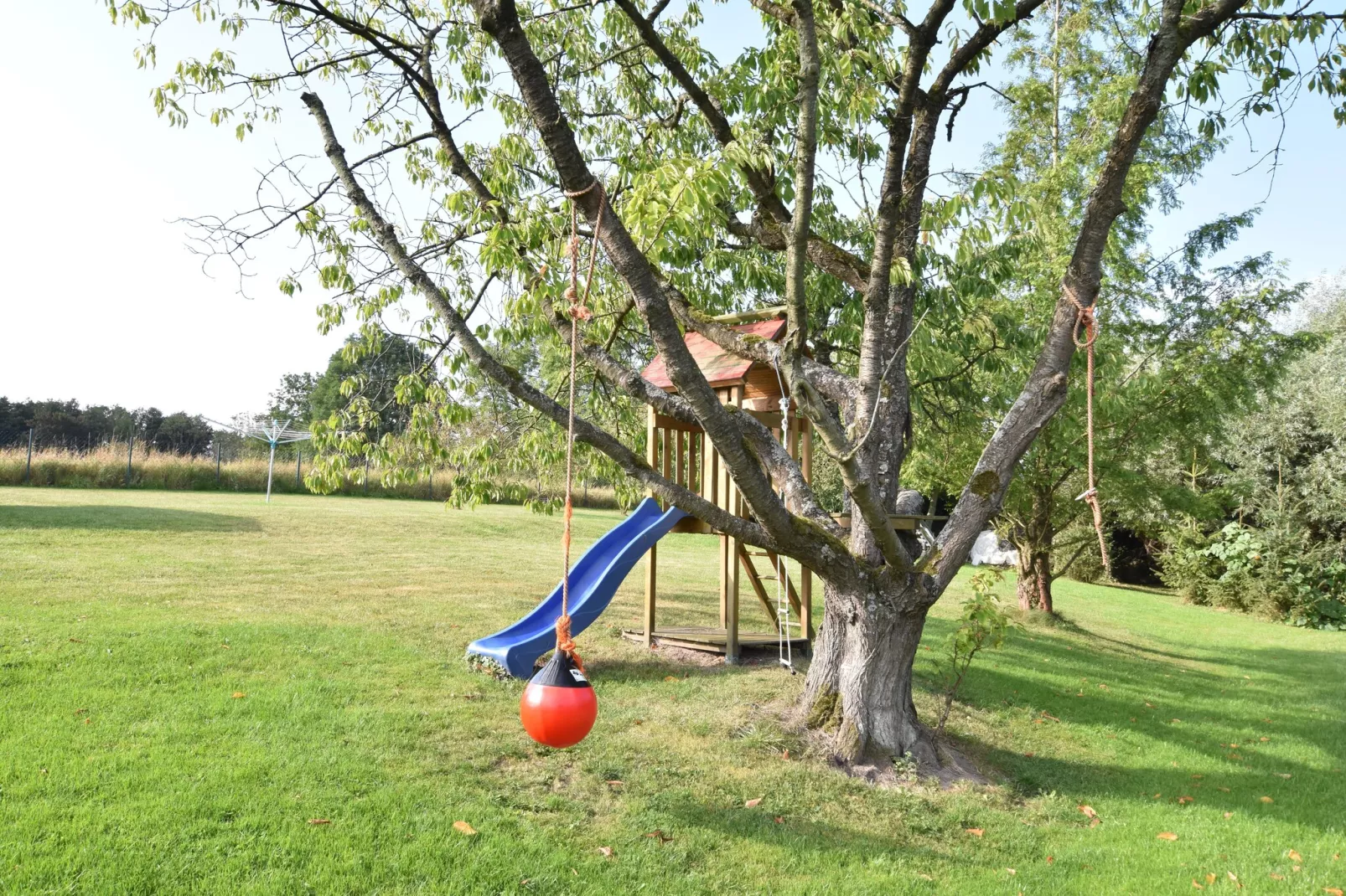 Platz im Grünen 3-Sfeer