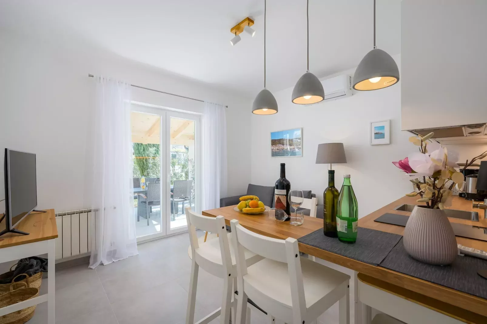 Premium Apartment Muha III-Eetkamer