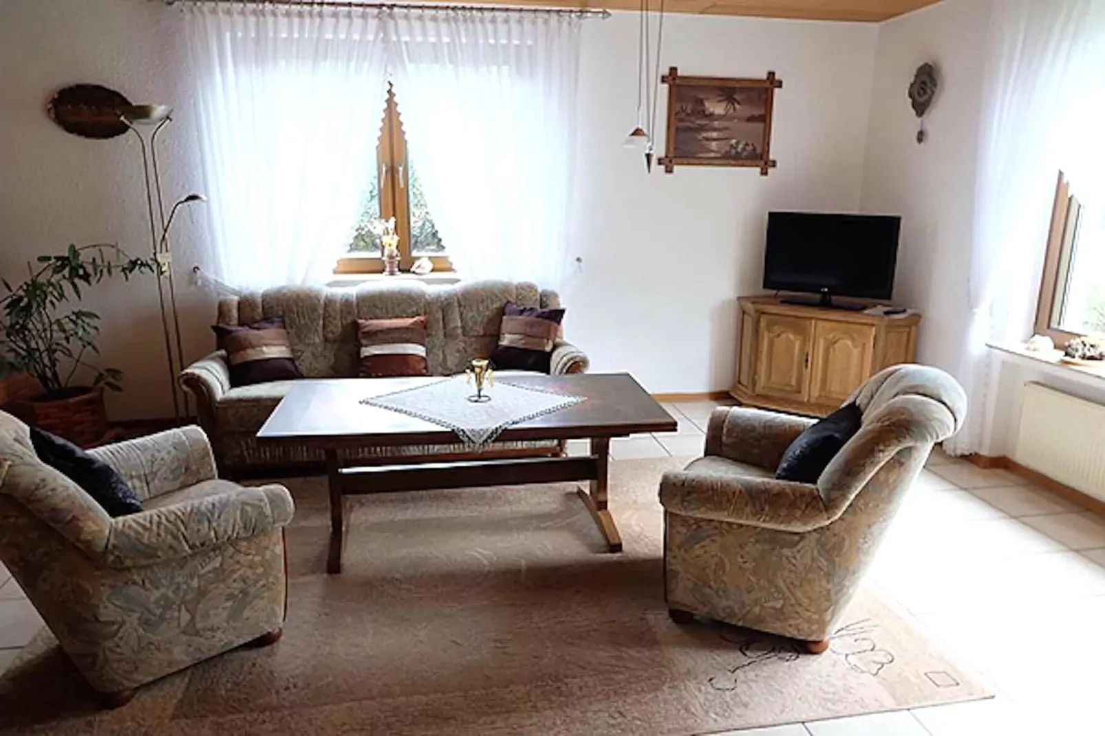 Ferienwohnung Oberstadtfeld Engeln-Woonkamer