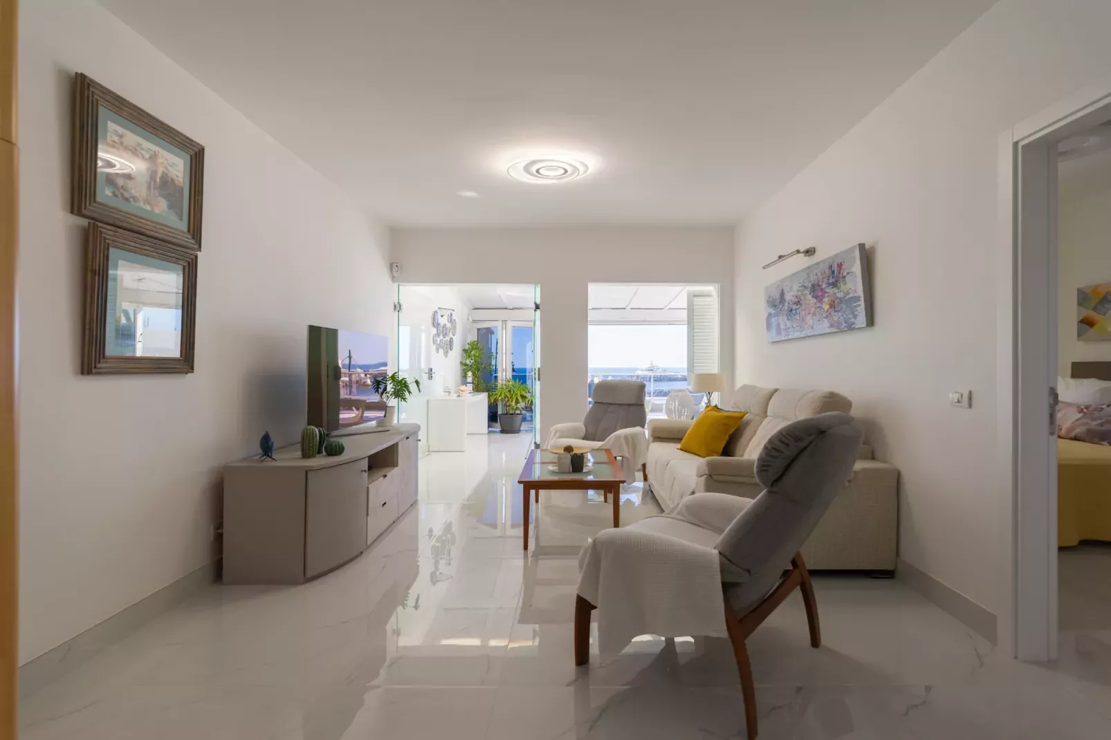 MOGAN BEACH BLUE SKY-Woonkamer
